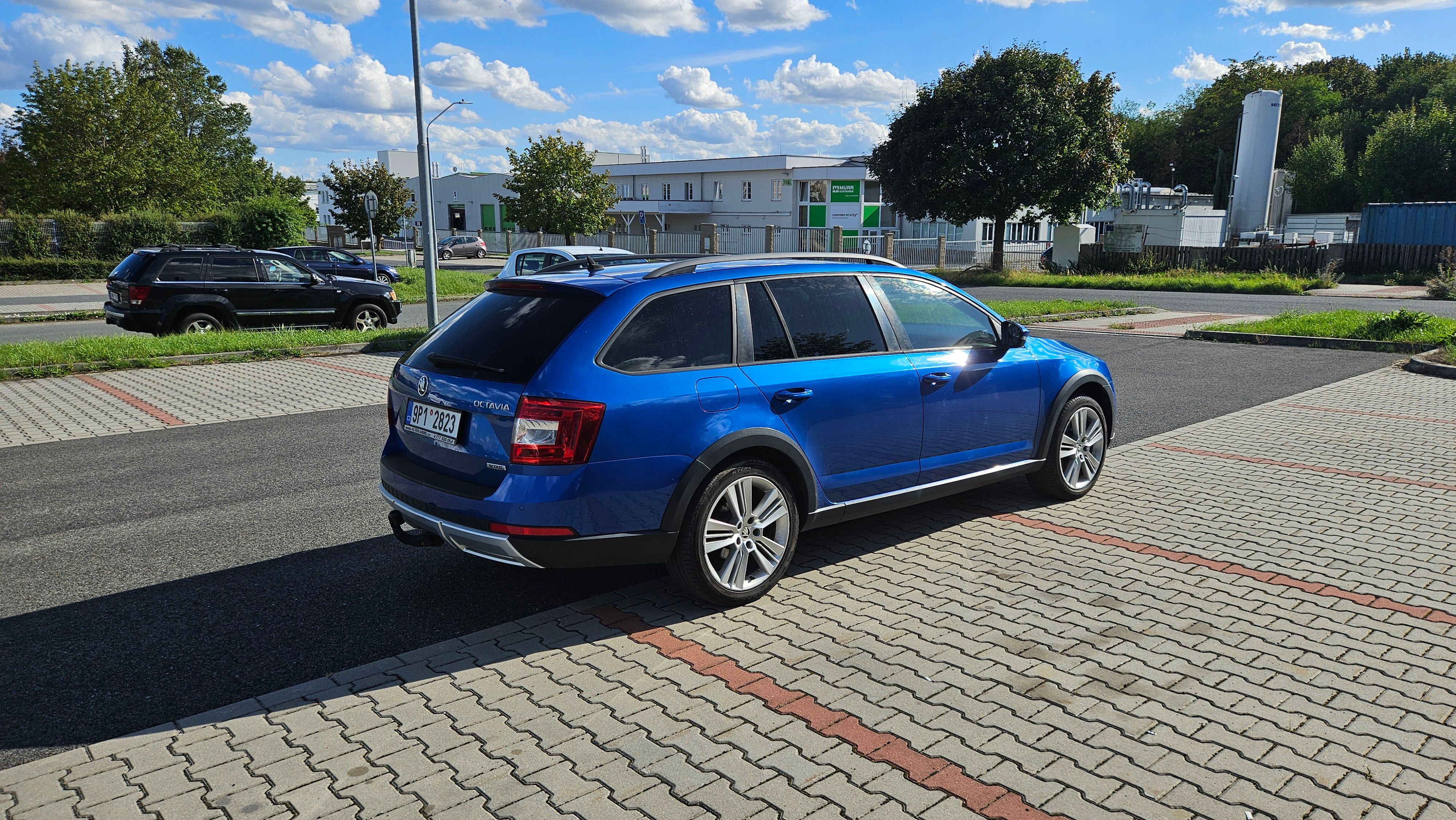 Škoda Octavia, Scout, 2.0TDI, DSG, 4x4 - fotka 6