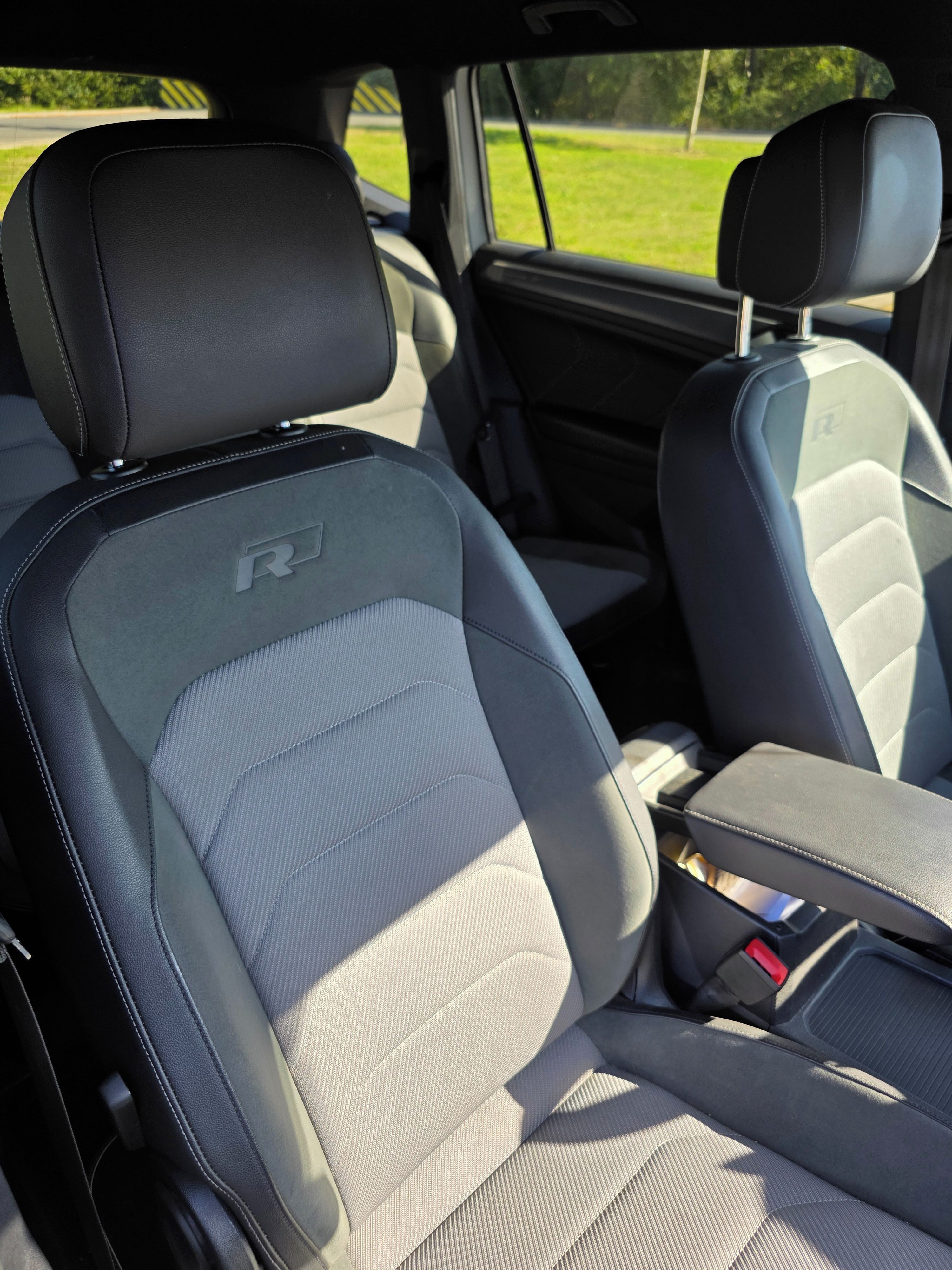 Volkswagen Tiguan Allspace, 2.0 162kw R-Line 4Motion 4x4 - fotka 3