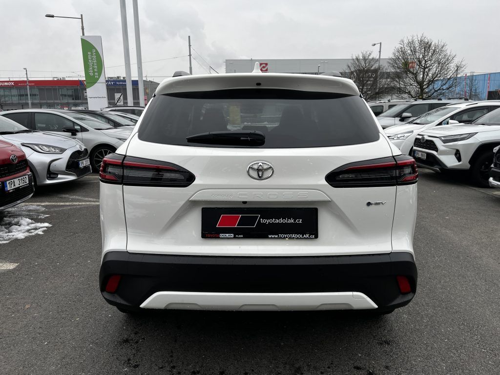 Toyota Corolla Cross, 1.8 Hybrid Style ODBĚR 12/2026 - fotka 5