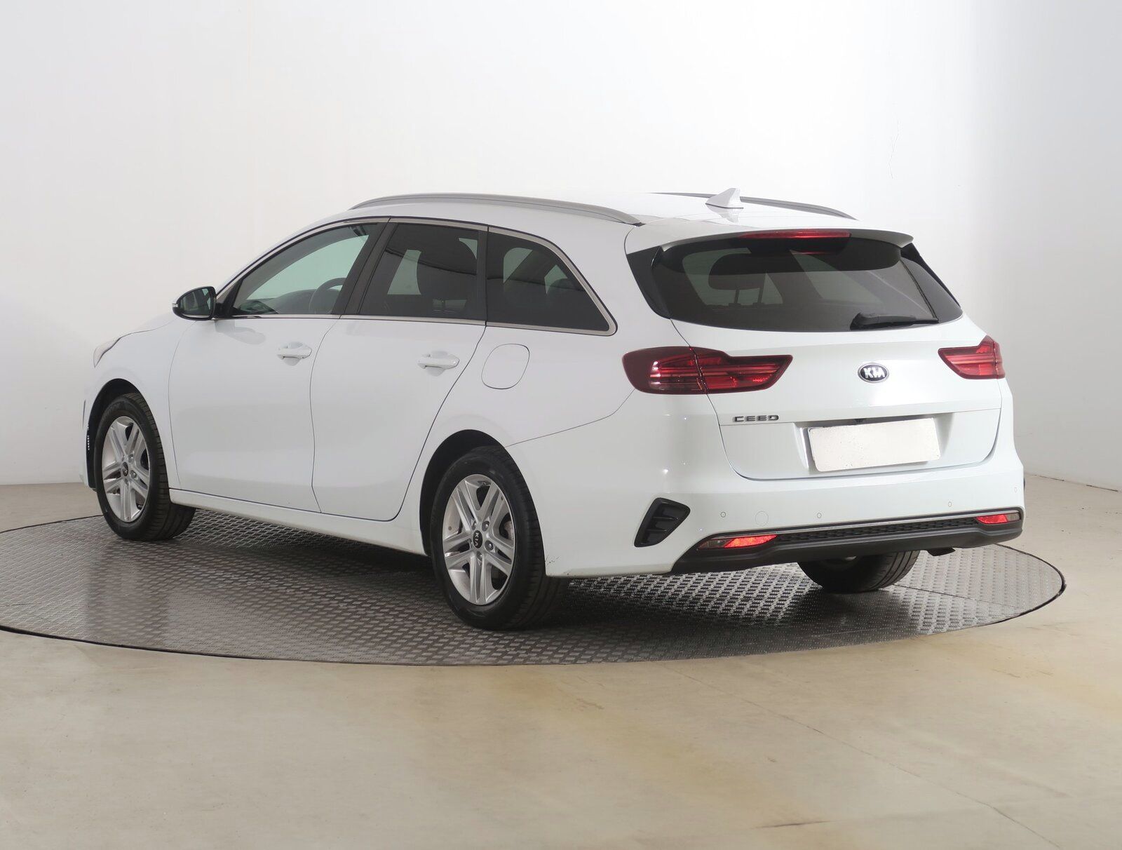 Kia Cee´d, 1.6 CRDi - fotka 4