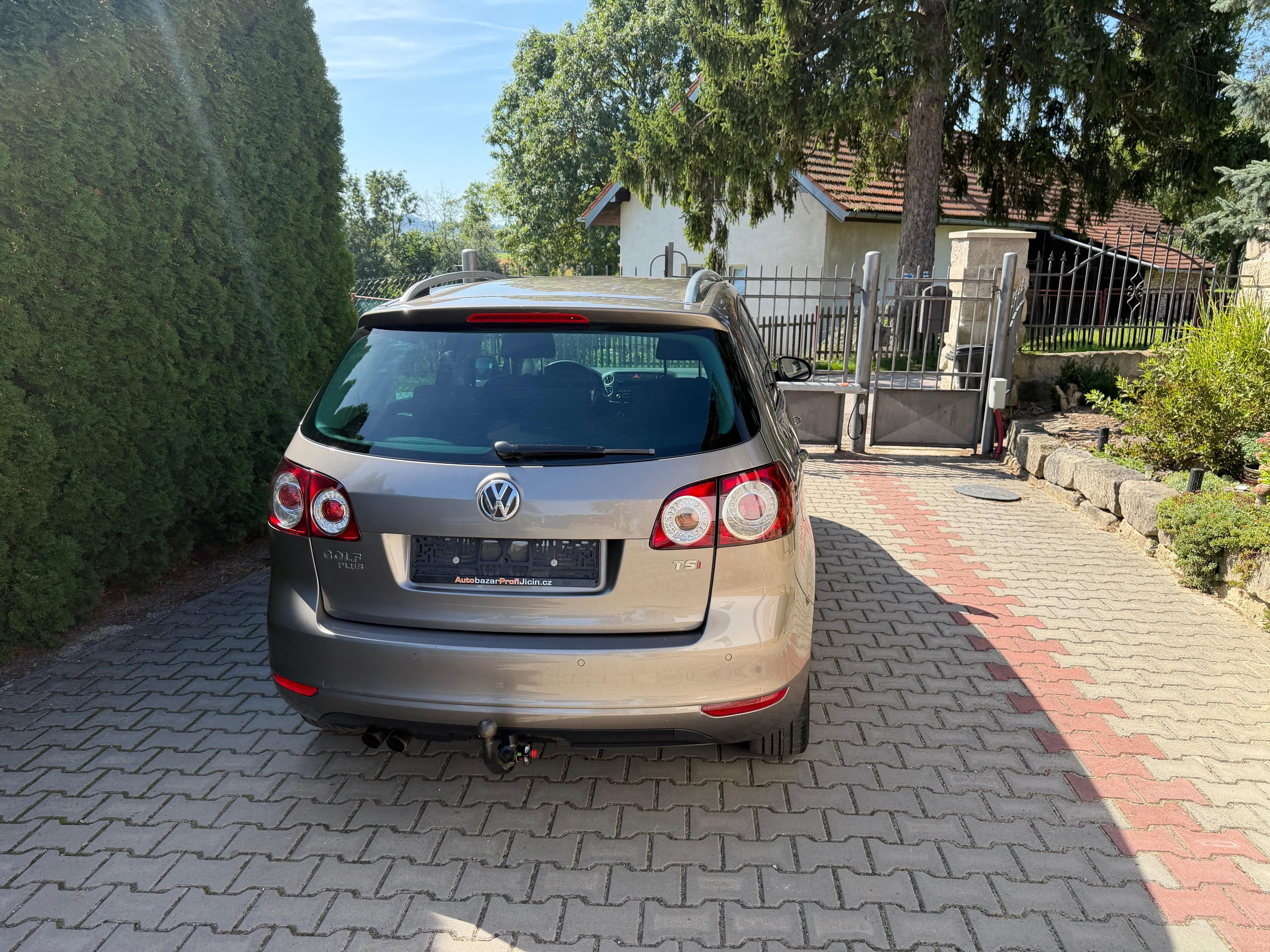 Volkswagen Golf Plus, 1,4TSi/90 kw serviska 1 Majite - fotka 5