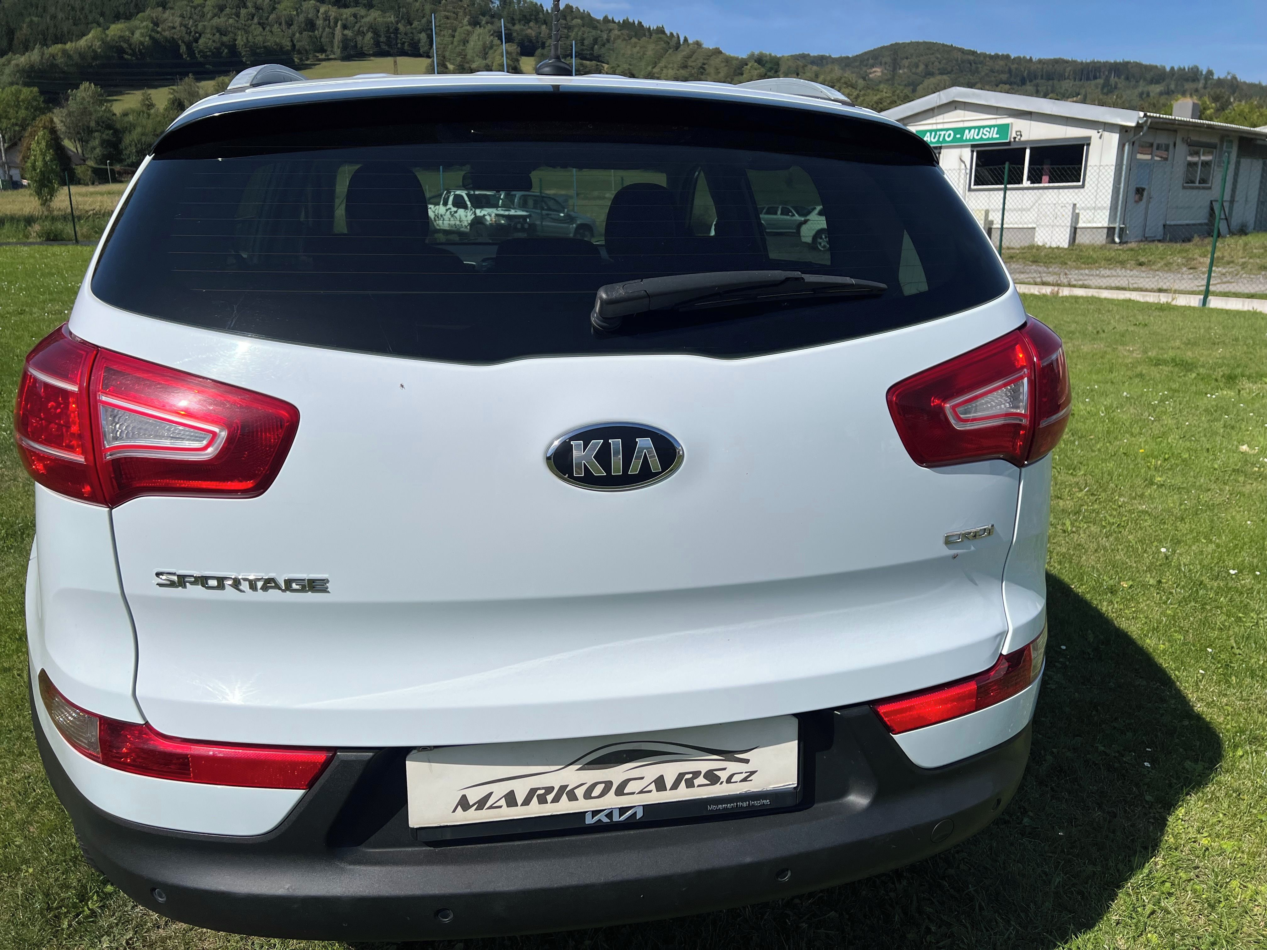 Kia Sportage, 1.7CRDi + ZIMÁKY PARK.KAMERA - fotka 6
