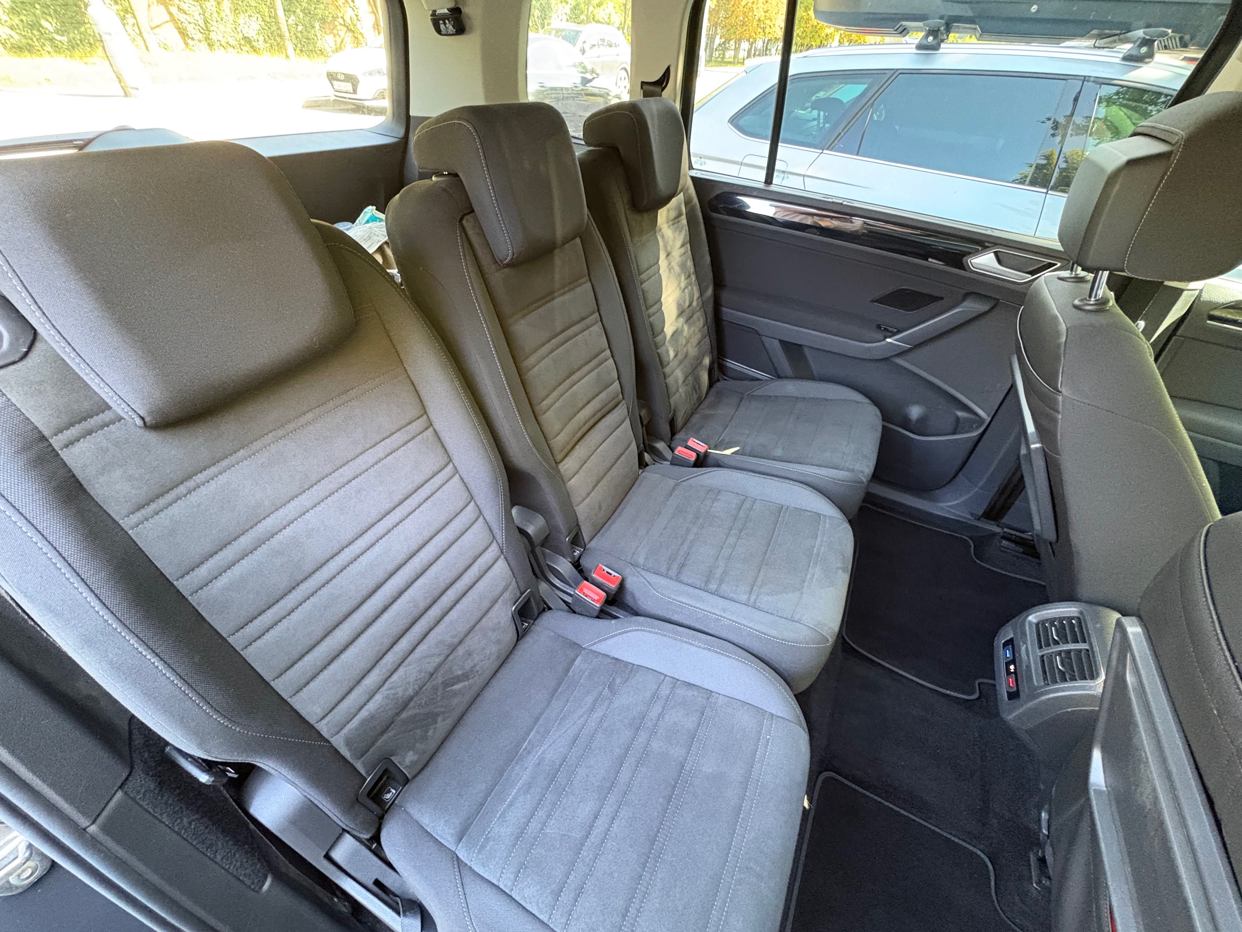 Volkswagen Touran, 2.0TDI DSG, 7míst - fotka 6