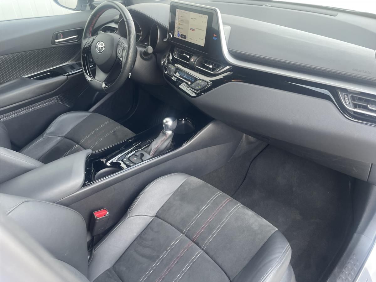 Toyota C-HR, 2,0 Hybrid GR Sport 1.Maj-CZ - fotka 6