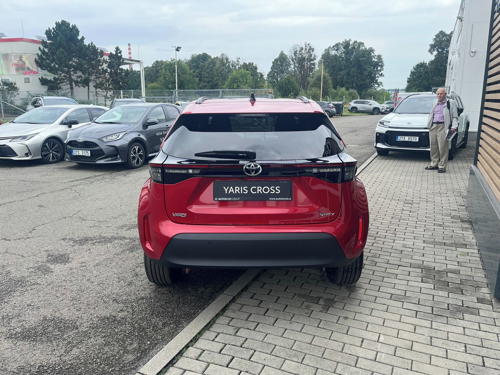 Toyota Yaris Cross, 1.5L HEV Style 116k - fotka 6