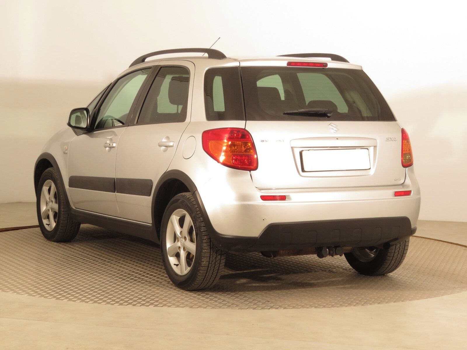 Suzuki SX4, 1.9 DDiS, 4X4, Serv.kniha - fotka 4