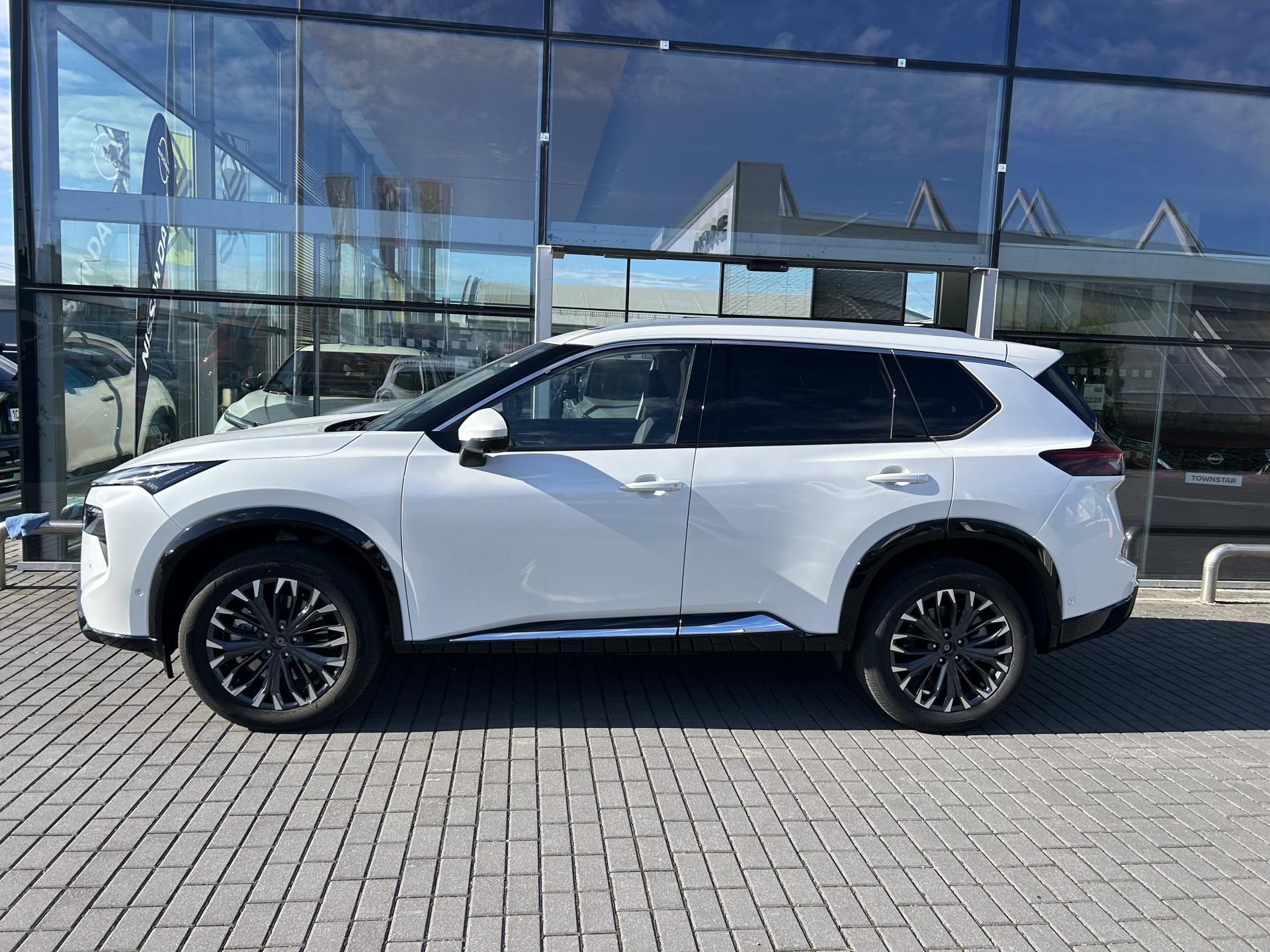 Nissan X-Trail, E-POWER 213HP 4x4 Tekna - fotka 3