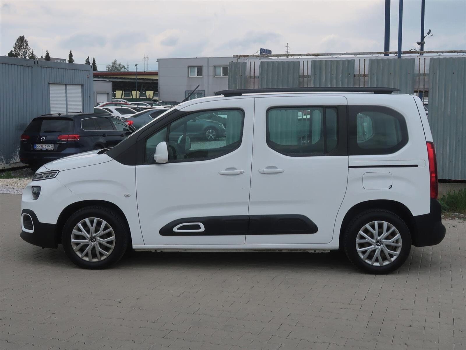 Citroën Berlingo, 1.2 PureTech, Feel, 5Míst, ČR - fotka 3