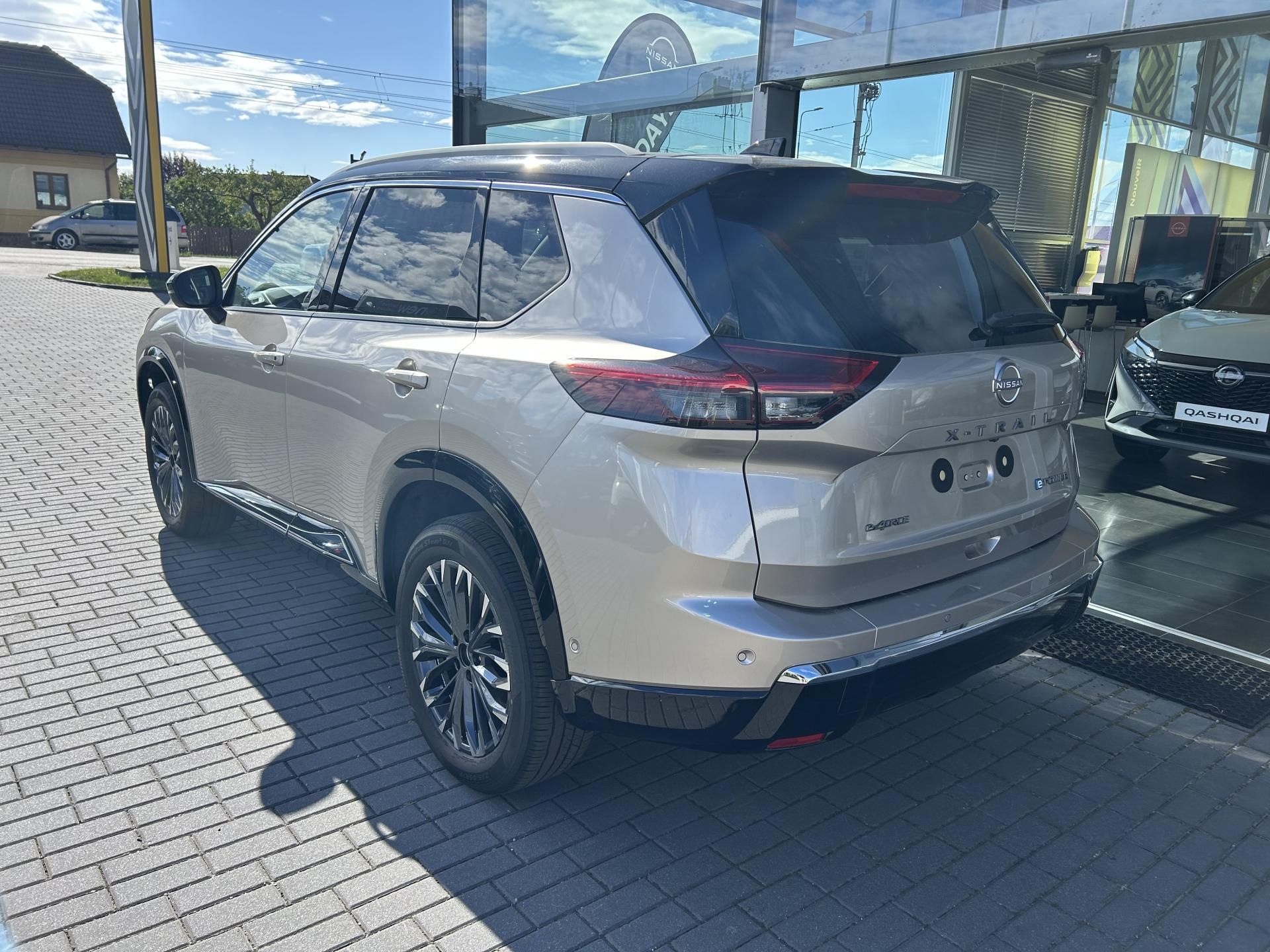 Nissan X-Trail, E-POWER 213HP 4x4 Tekna - fotka 4