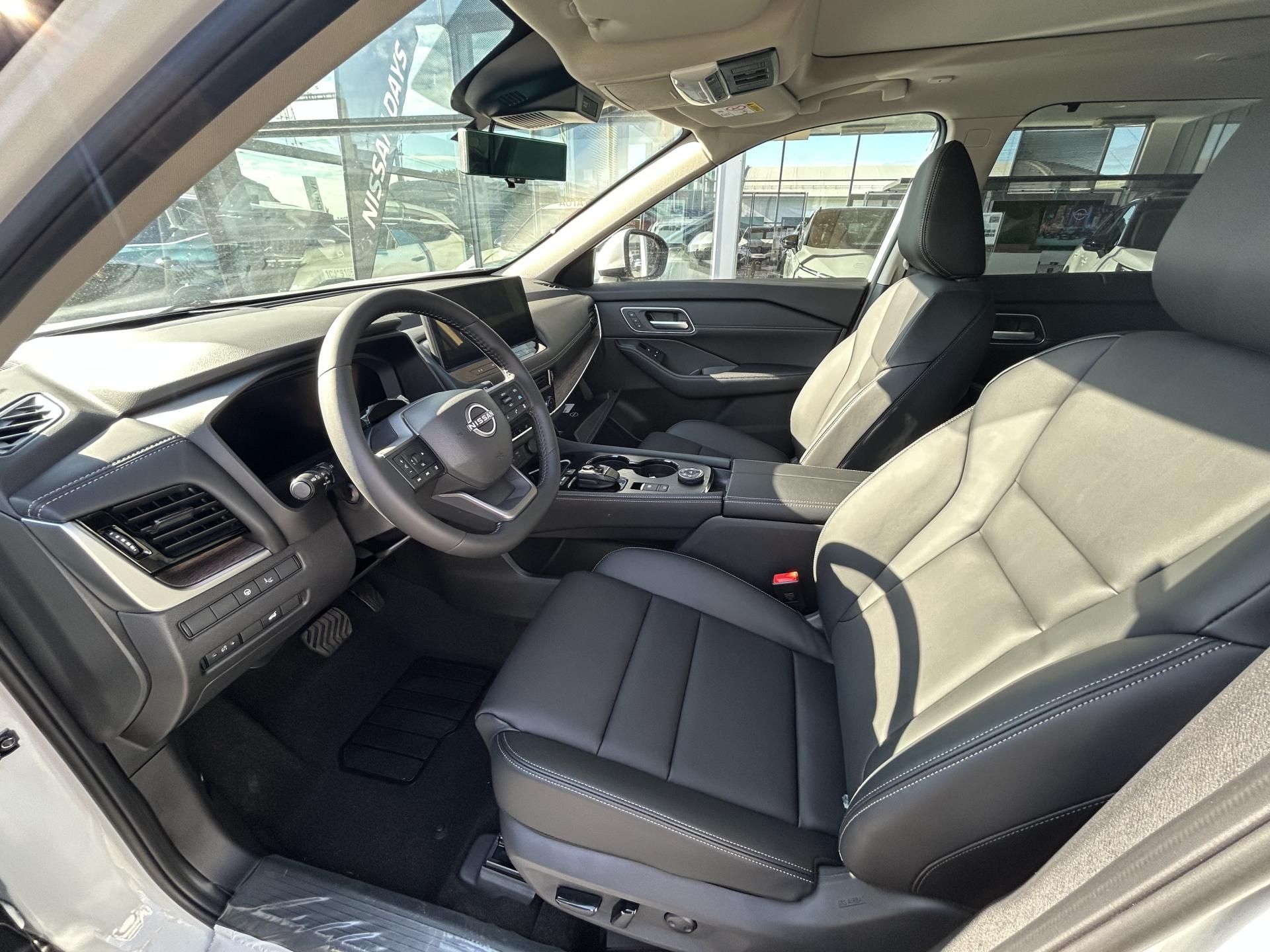 Nissan X-Trail, E-POWER 213HP 4x4 Tekna - fotka 6