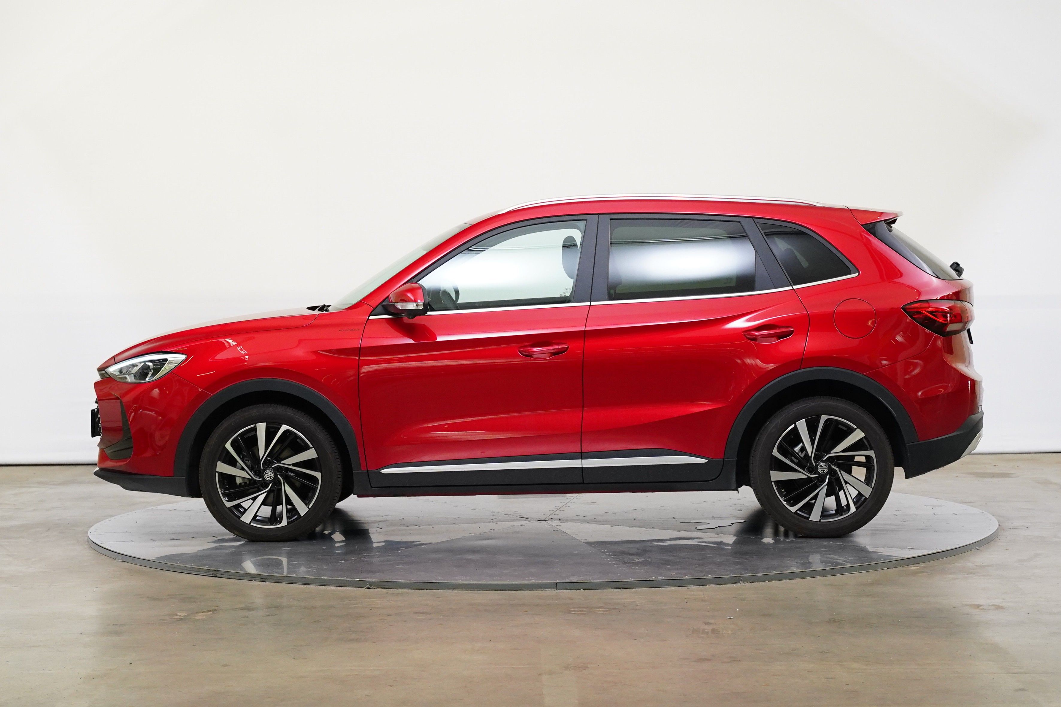 MG ZS, 1.5 75 kW Hybrid Exclusive - fotka 3