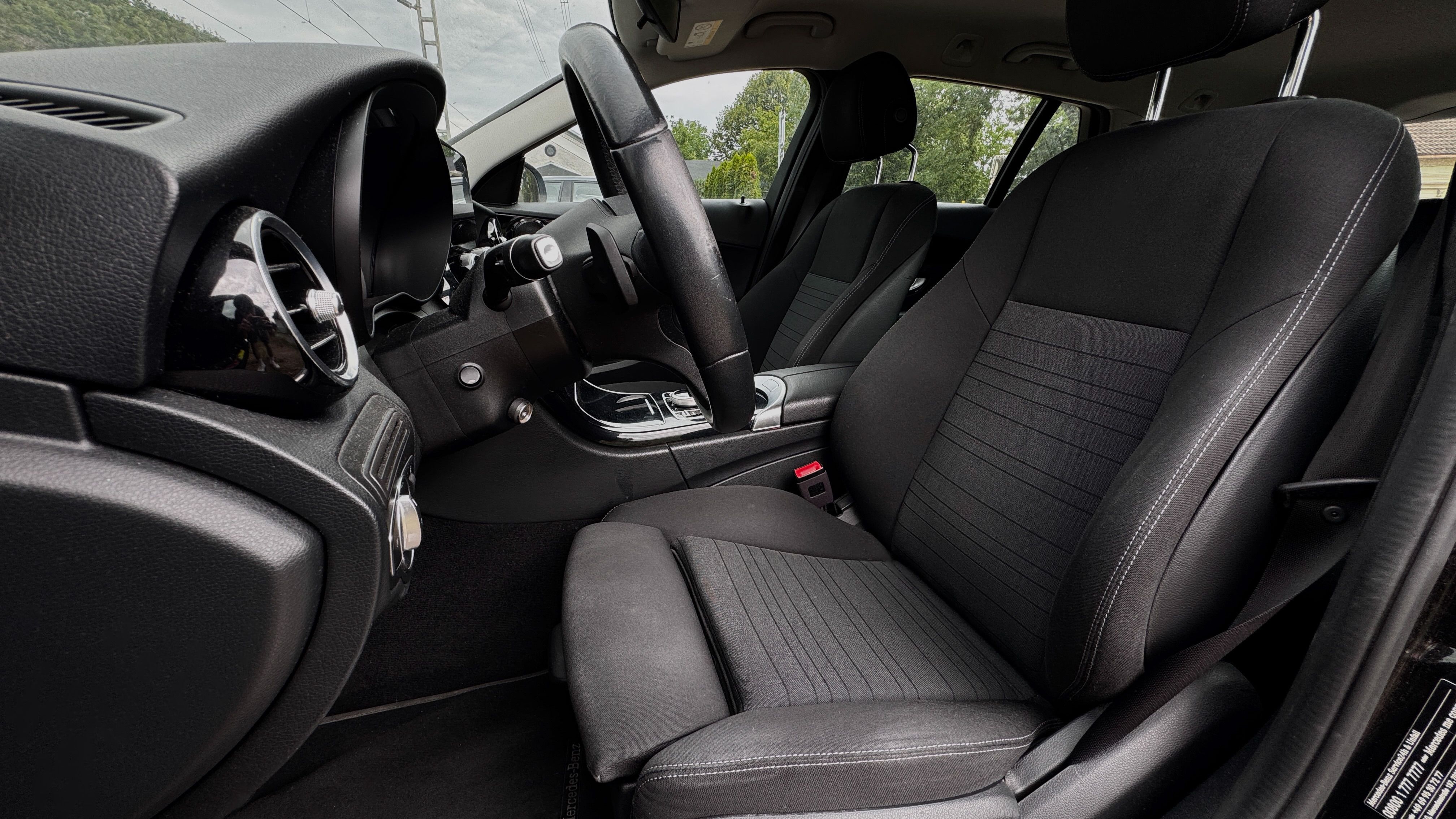 Mercedes-Benz Třídy C, C220d, pravidelně servisováno - fotka 6
