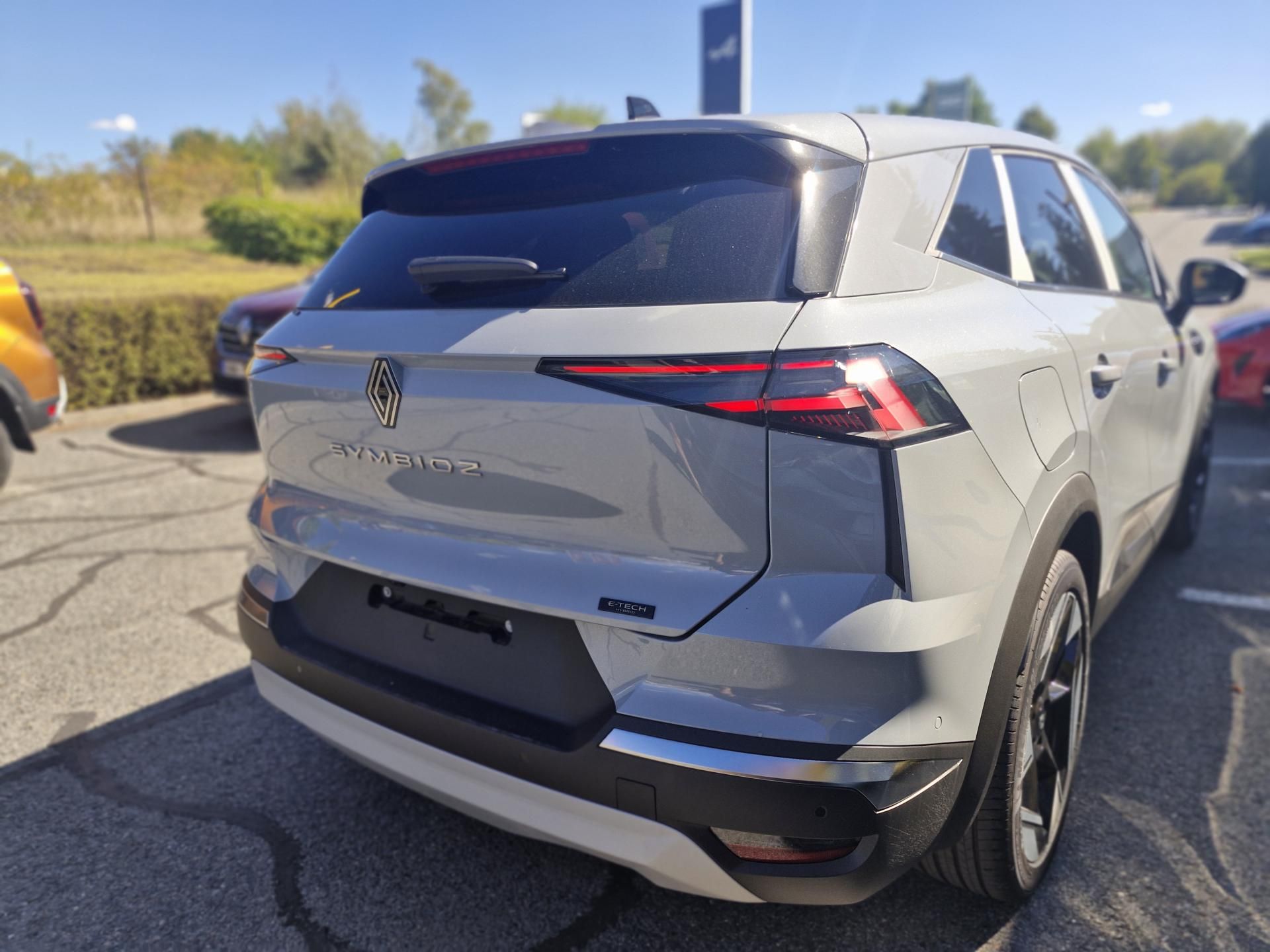 Renault Symbioz, techno E-Tech full hybrid 160 - fotka 3