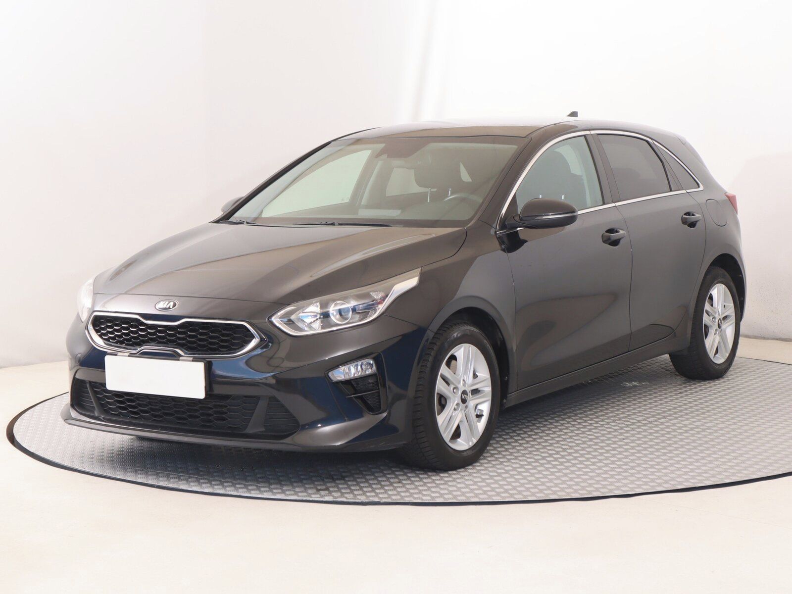 Kia Cee´d, 1.6 CRDi MHEV, Gold - fotka 2
