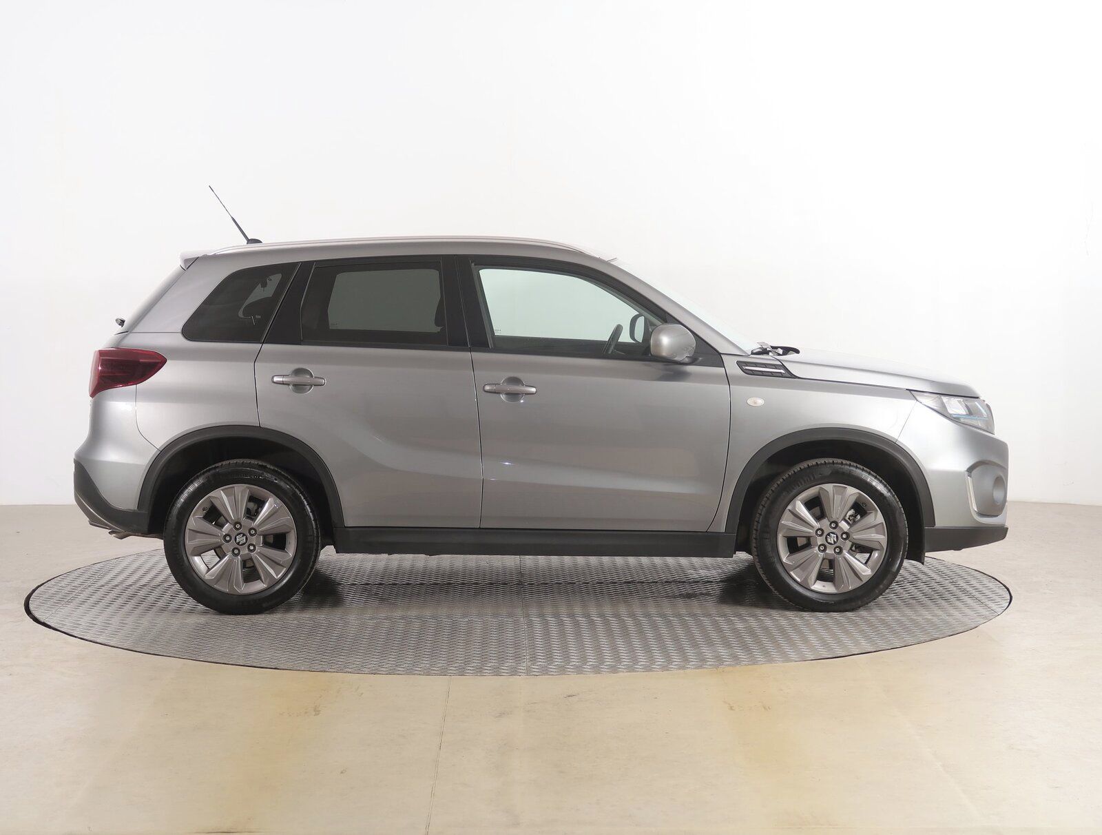 Suzuki Vitara, 1.4 BoosterJet, Serv.kniha - fotka 6