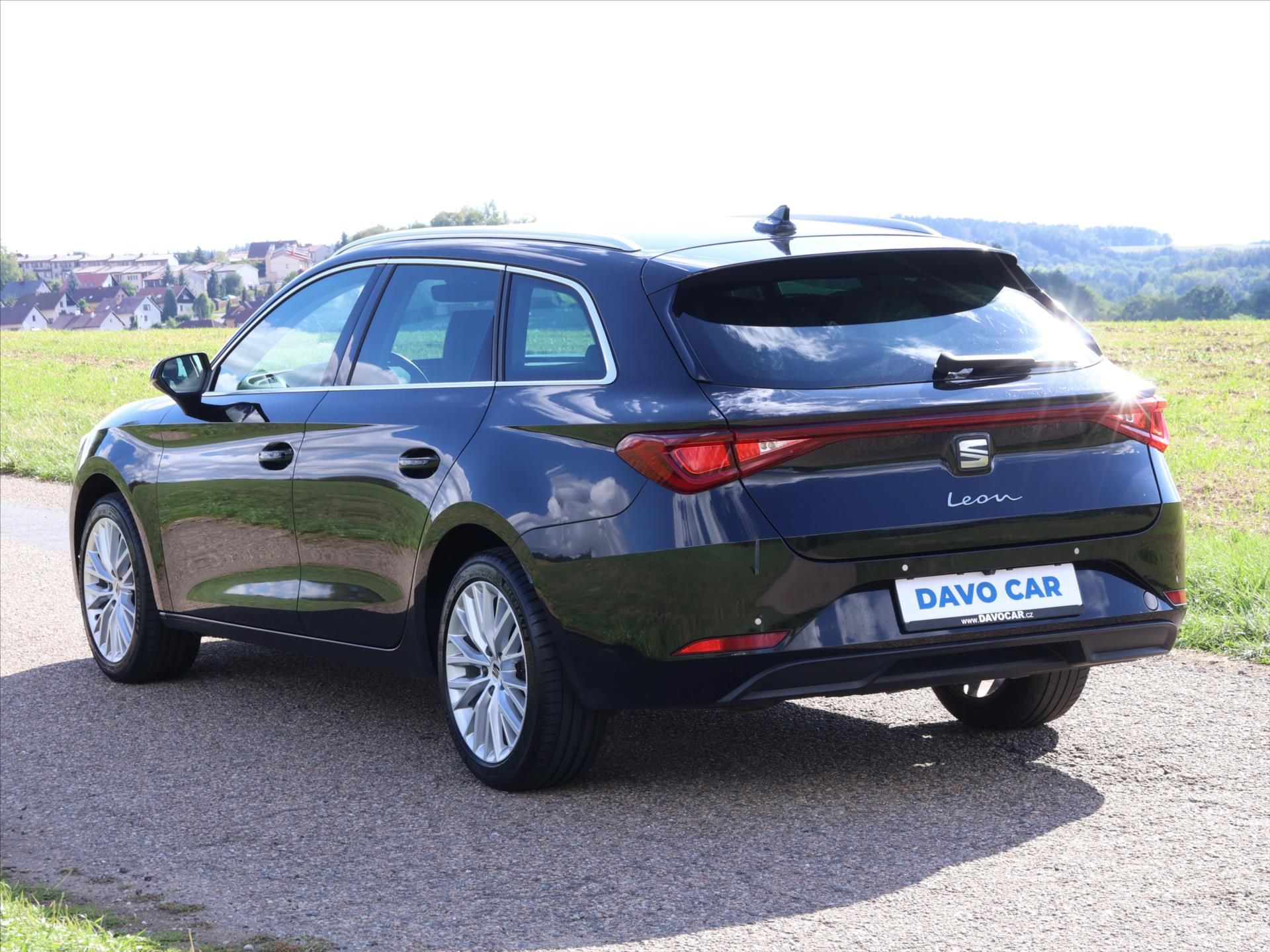 Seat Leon, 2,0 TDI DSG 110kW Xcellence ST - fotka 5