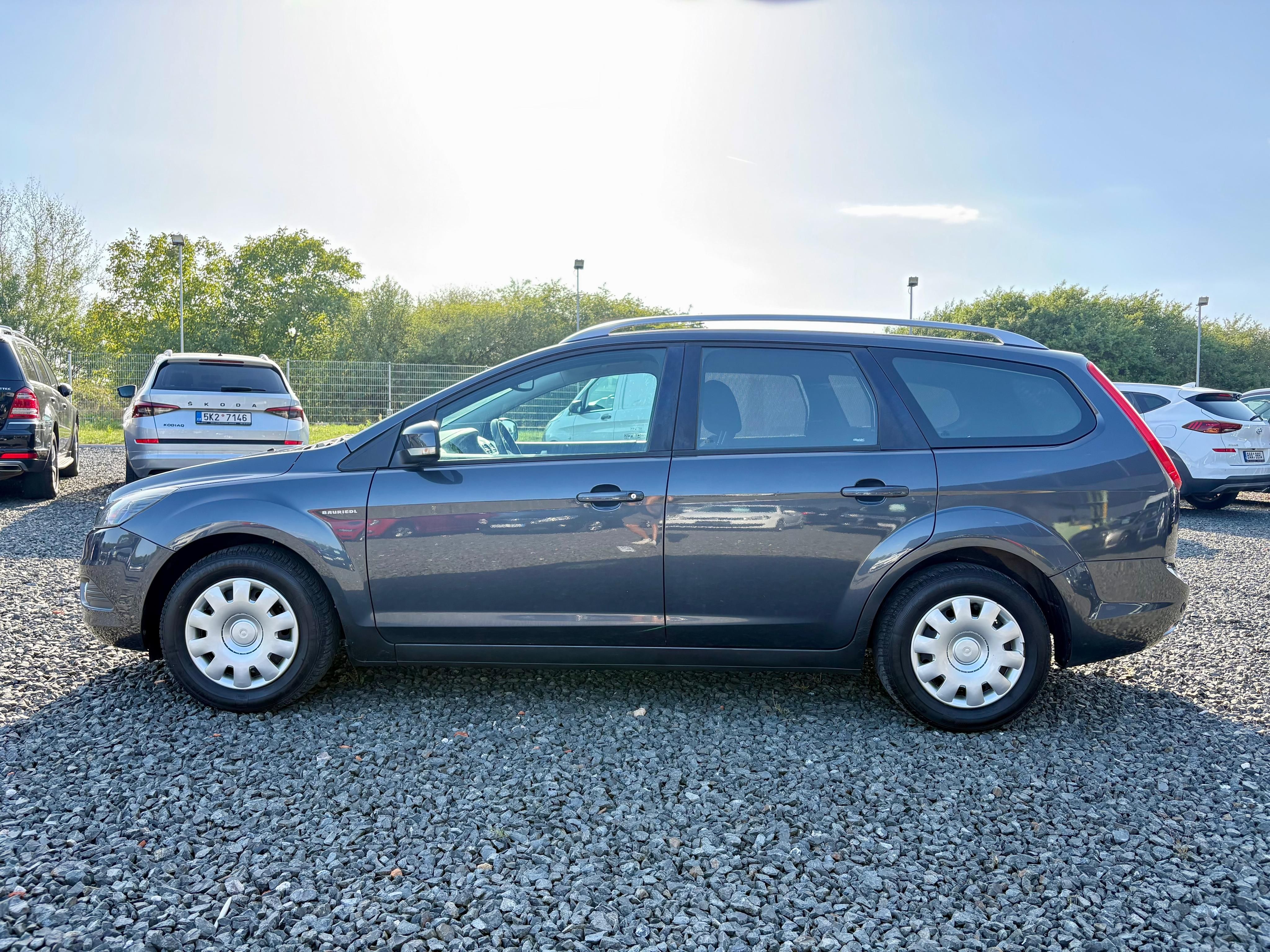 Ford Focus, 1.6i 85kw Titanium - fotka 5