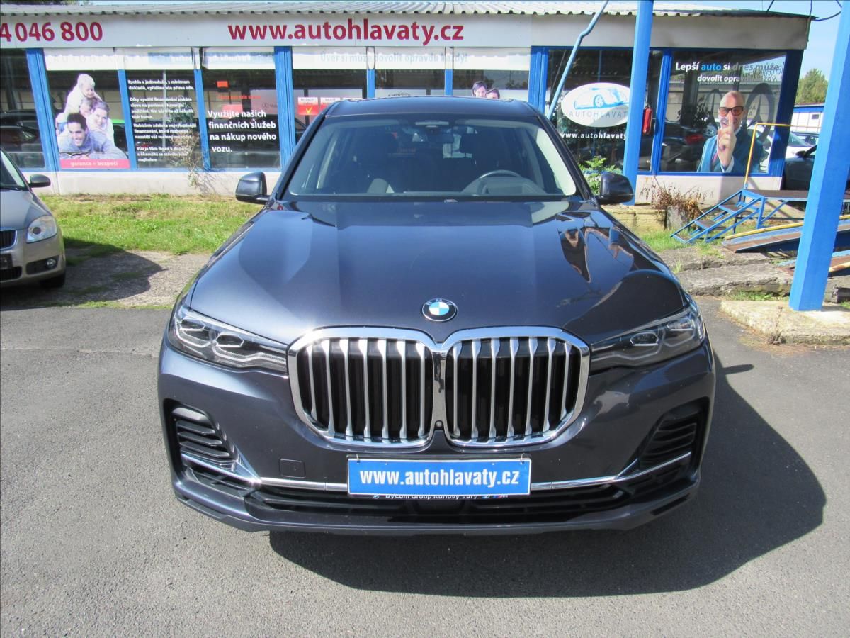 BMW X7, 3,0 d xDrive30d 195 kW 7 míst - fotka 2