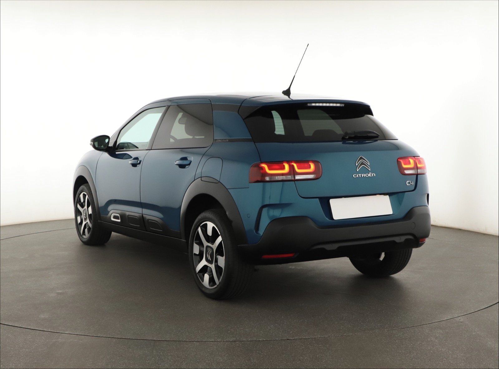Citroën C4 Cactus, 1.2 PureTech, Automat - fotka 4
