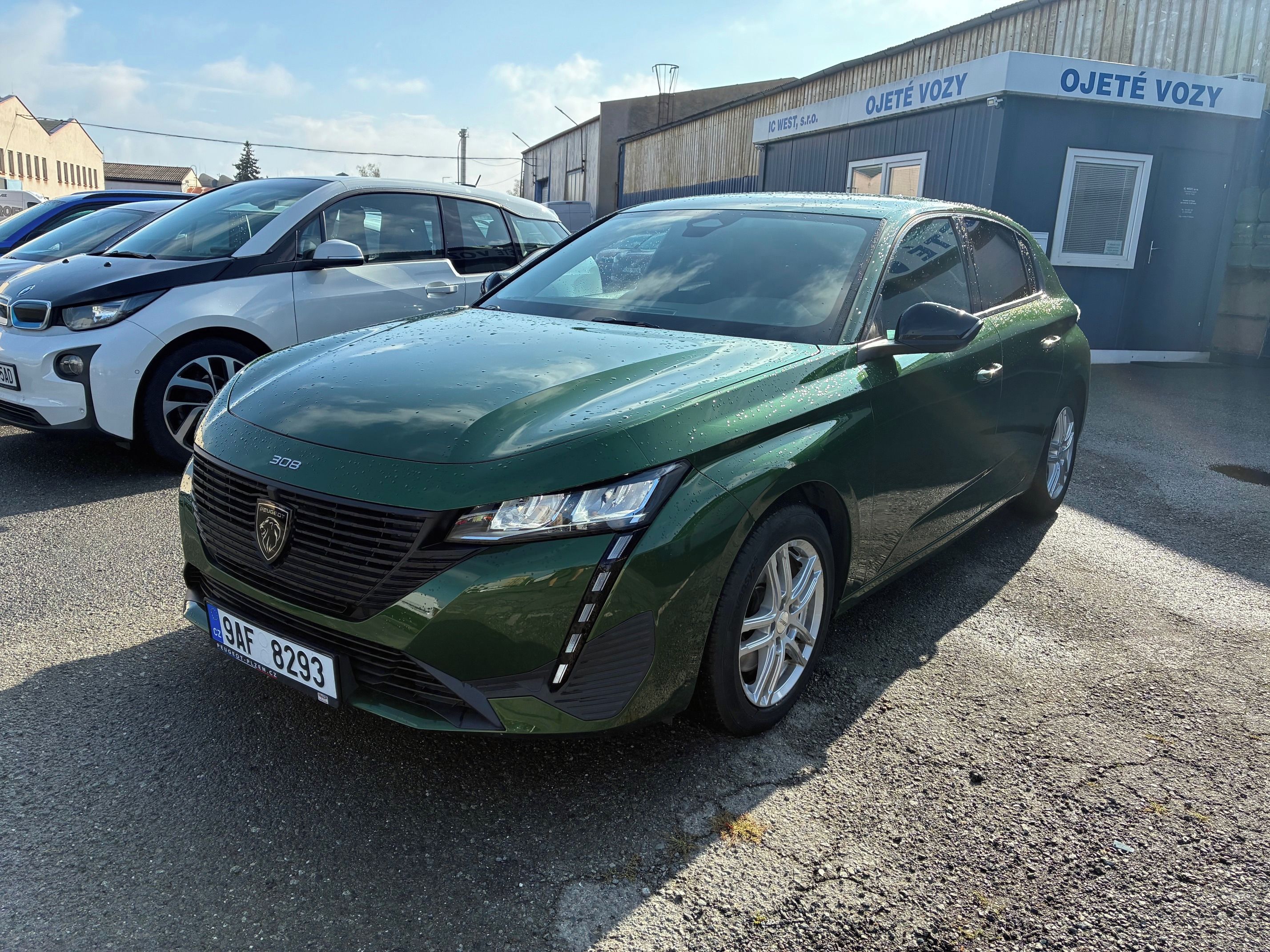 Peugeot 308, active 1,5 BlueHdi 130k EAT8 - fotka 2