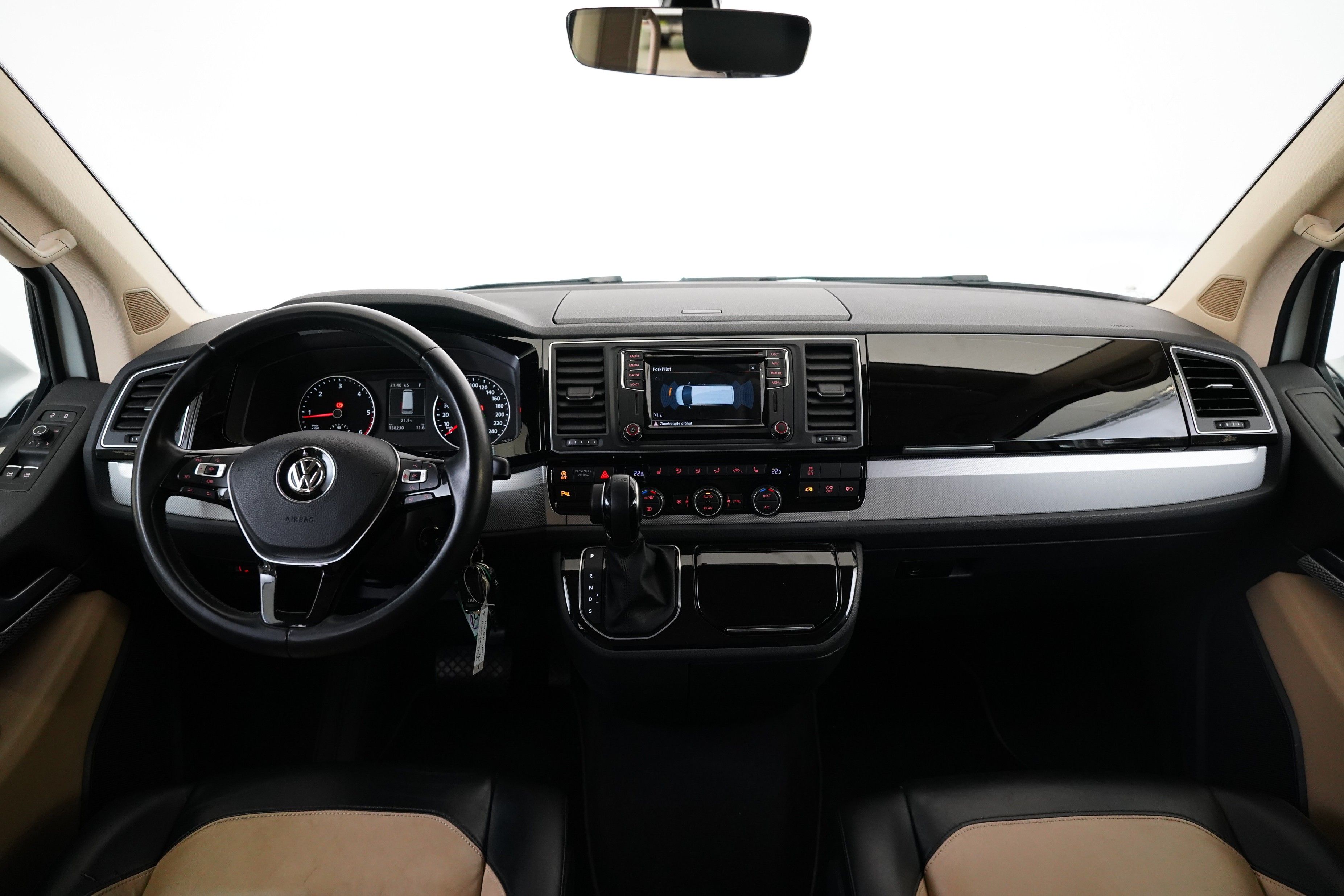 Volkswagen Multivan, 2.0 TDI 150kW 4Motion Highline - fotka 5