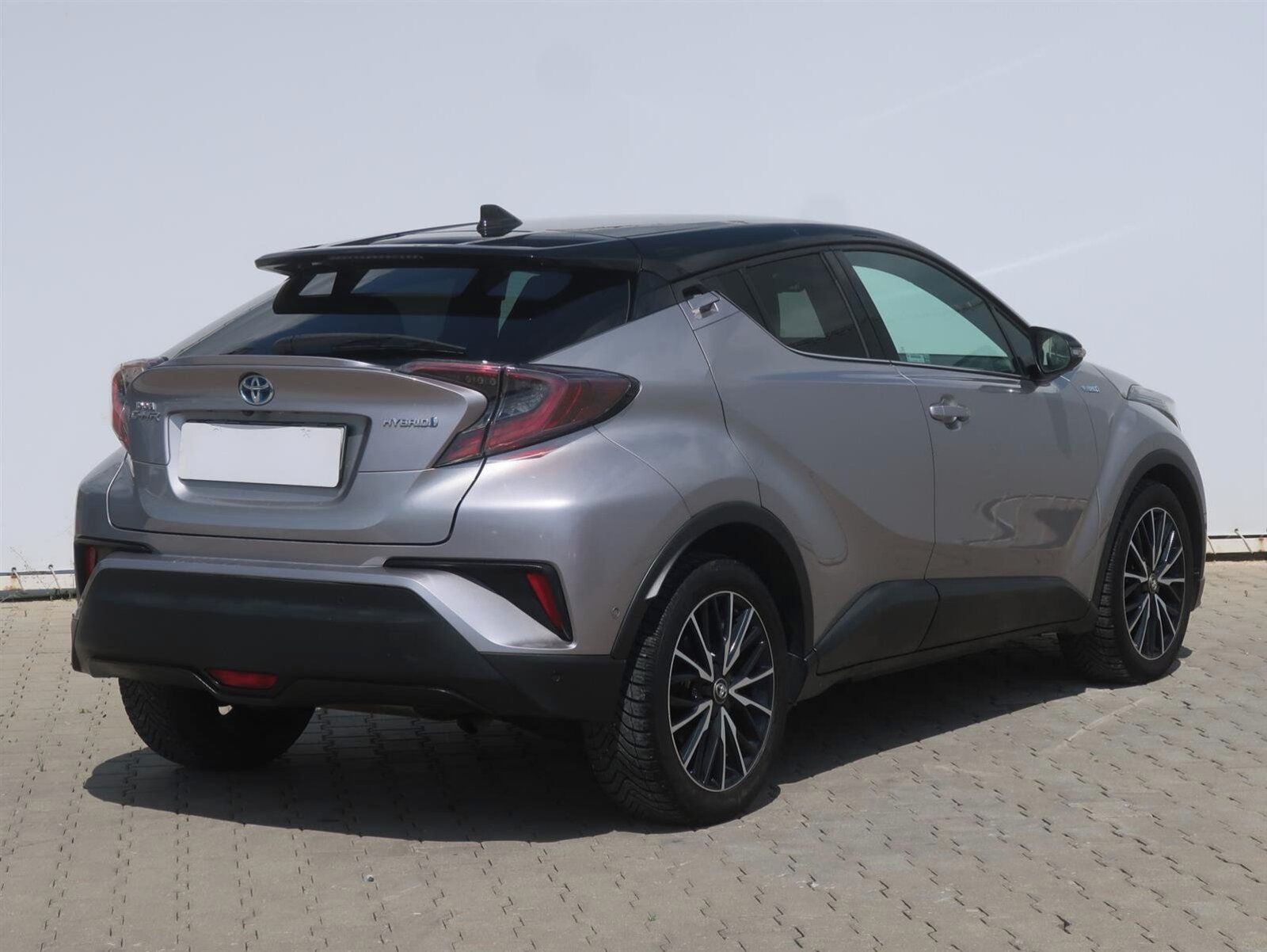 Toyota C-HR, 1.8 Hybrid, Automat - fotka 5