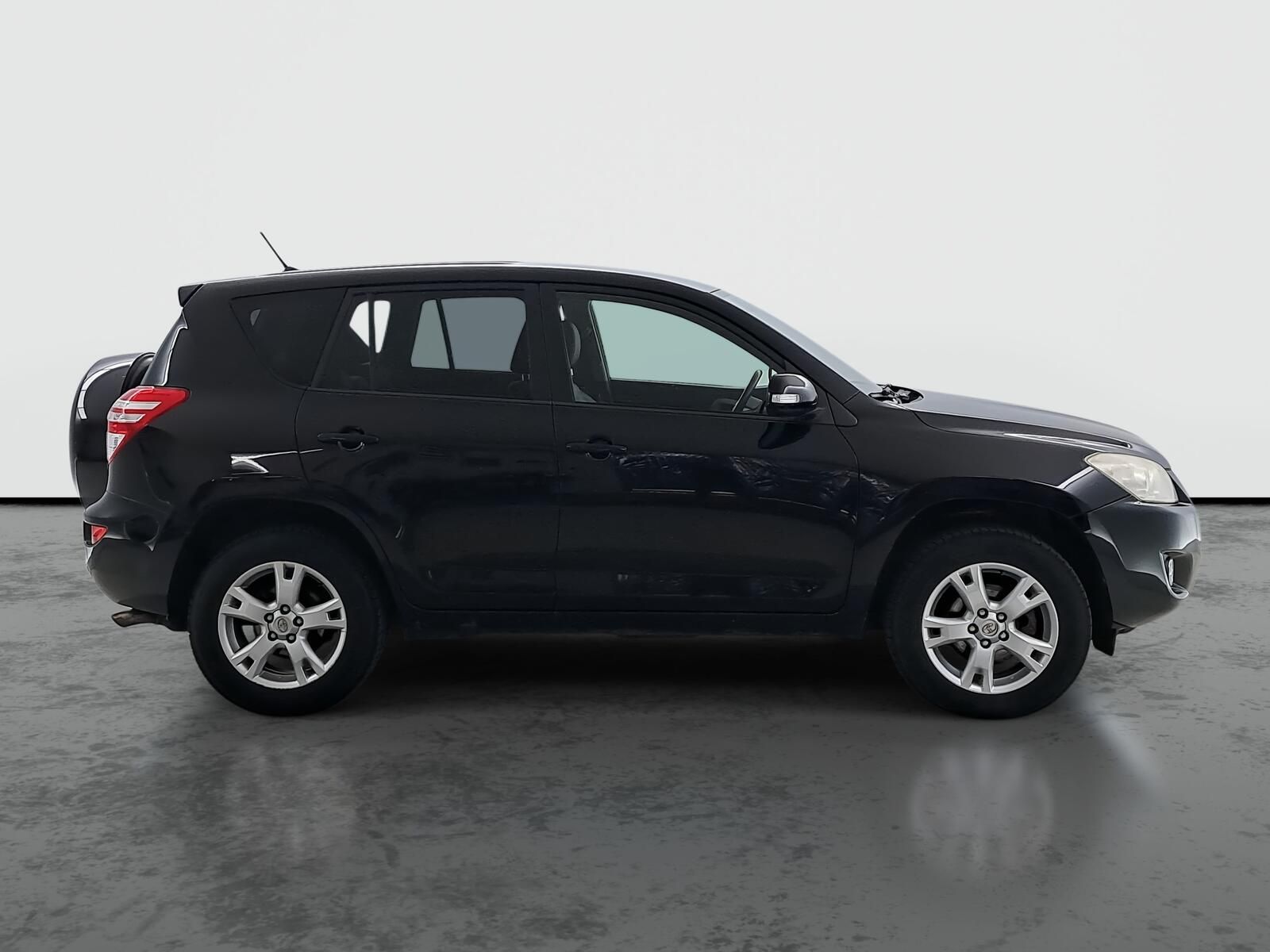Toyota Rav4, 2.2 D-4D, 4X4, Kožené sedačky - fotka 6