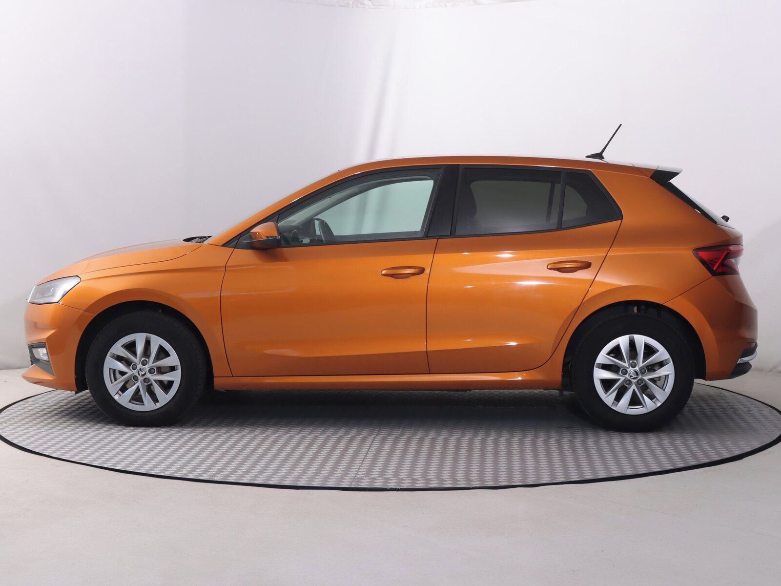 Škoda Fabia, 1.0 TSI, Selection, Serv.kniha - fotka 3