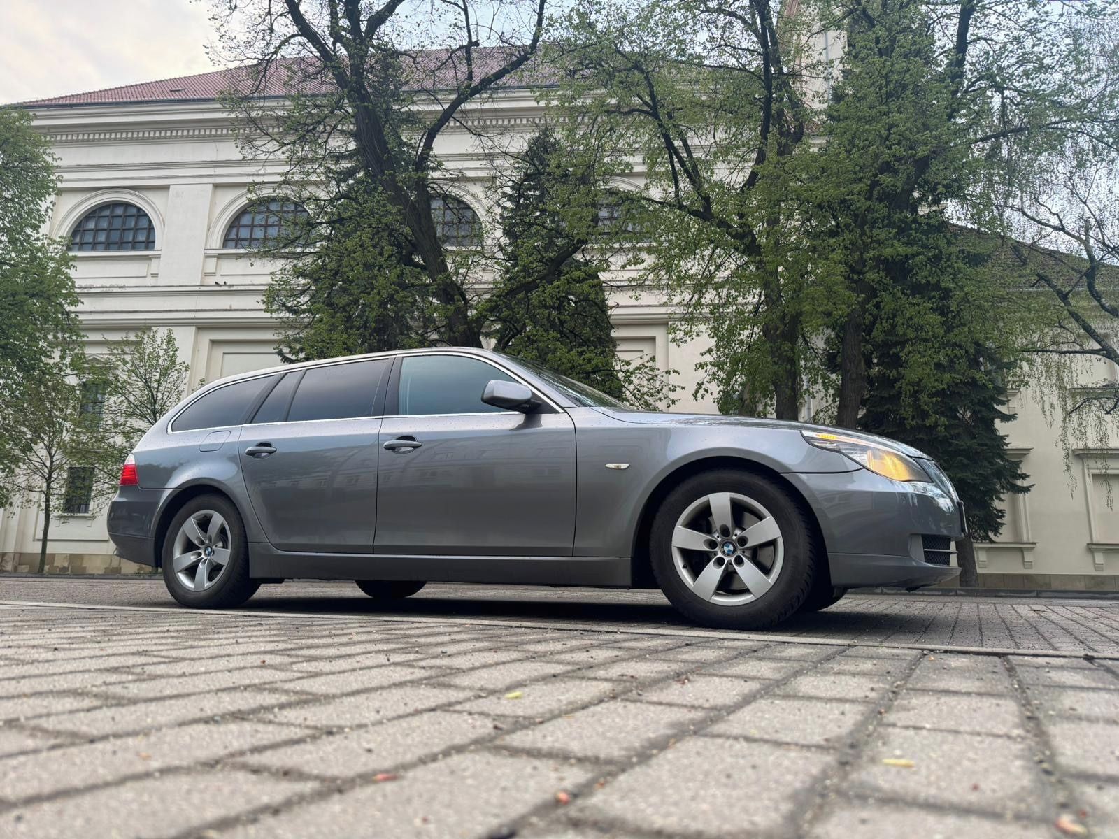 BMW Řada 5, 520d 120Kw. Celorocni Top Stav
