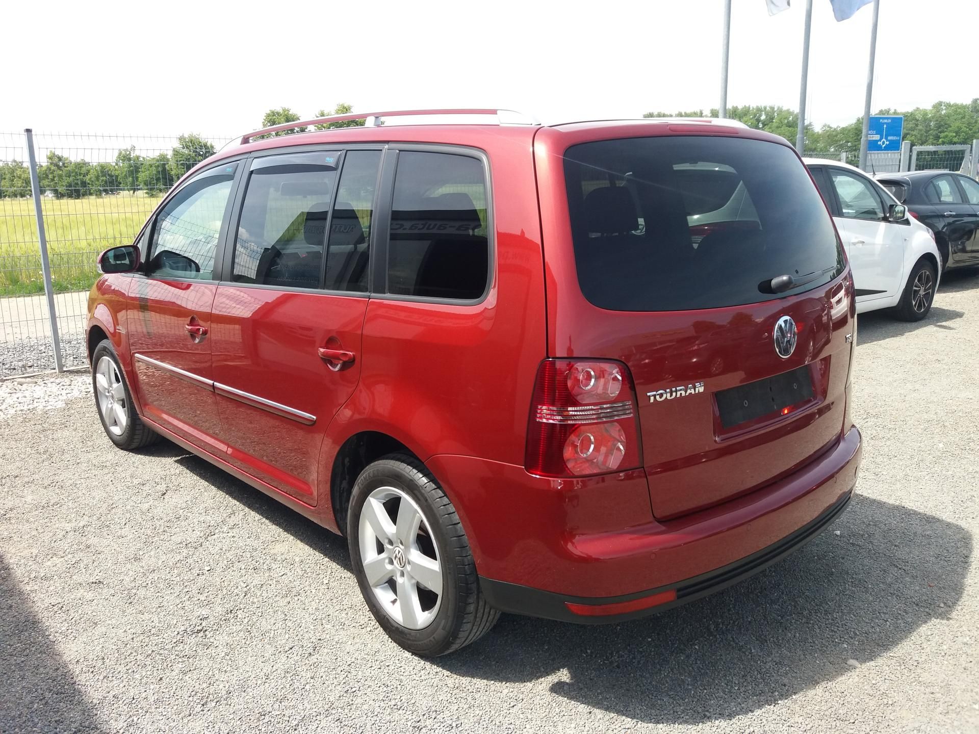 Volkswagen Touran, 1.4TSi,103kW,7.MÍST,XENONY! - fotka 6