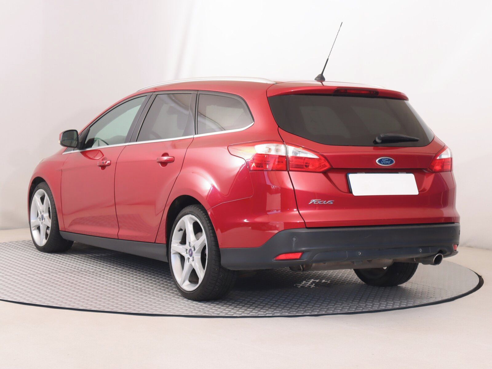 Ford Focus, 2.0 TDCi, Automat, Serv.kniha - fotka 4