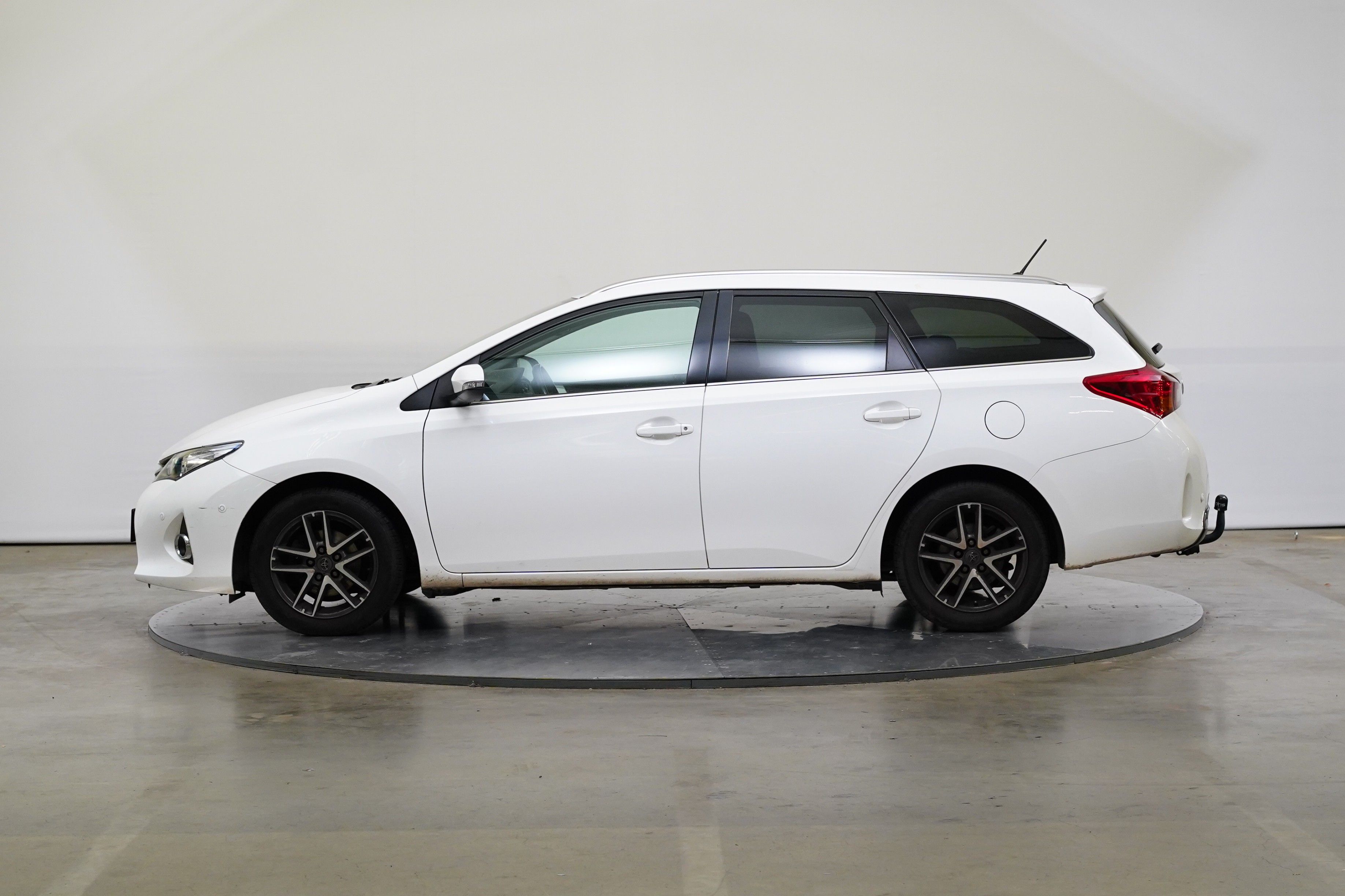 Toyota Auris, 1.6i 97 kW Valvematic - fotka 3