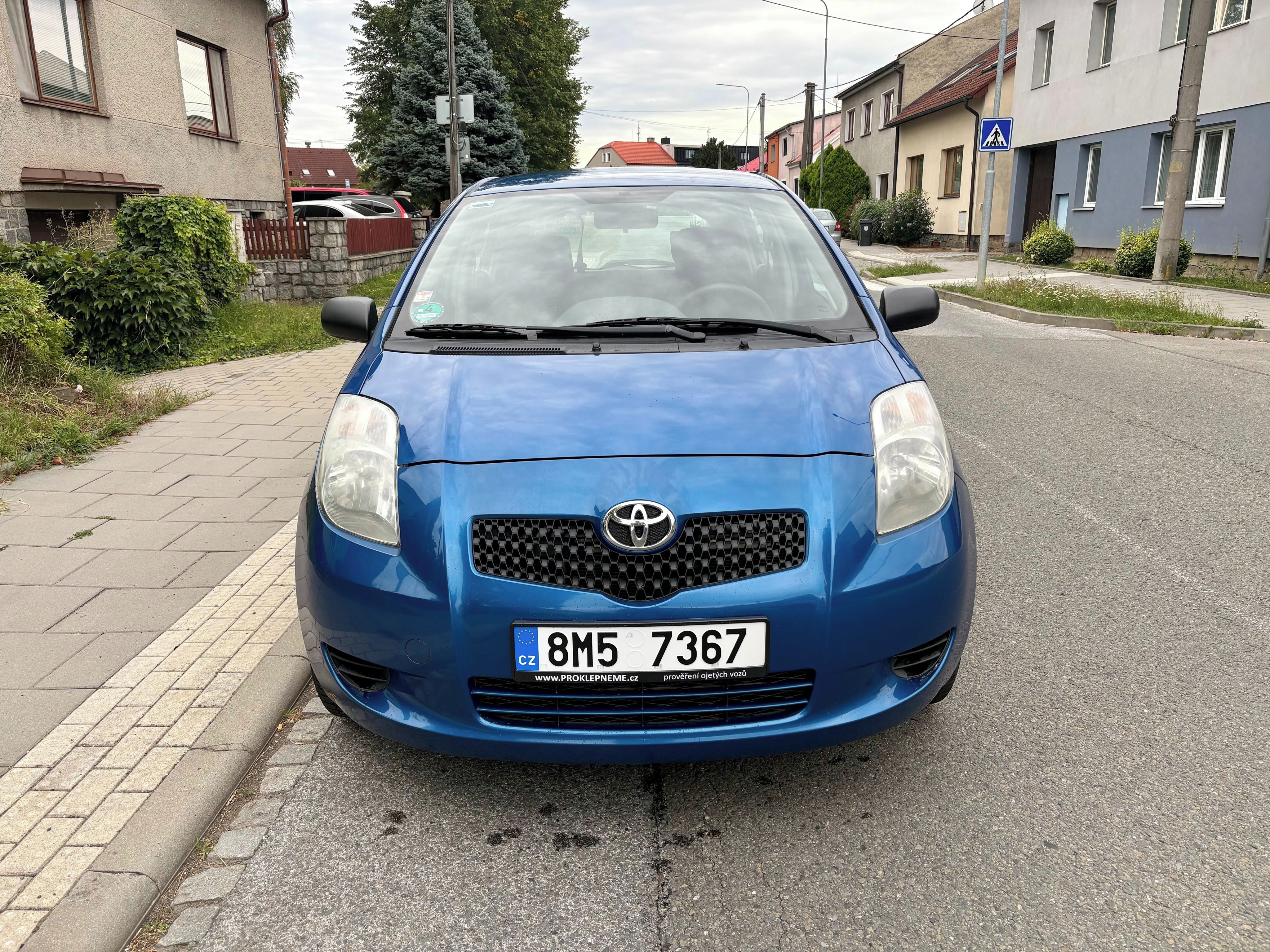 Toyota Yaris, 1.0VVTi Nehavarovaný Nerezavý - fotka 2