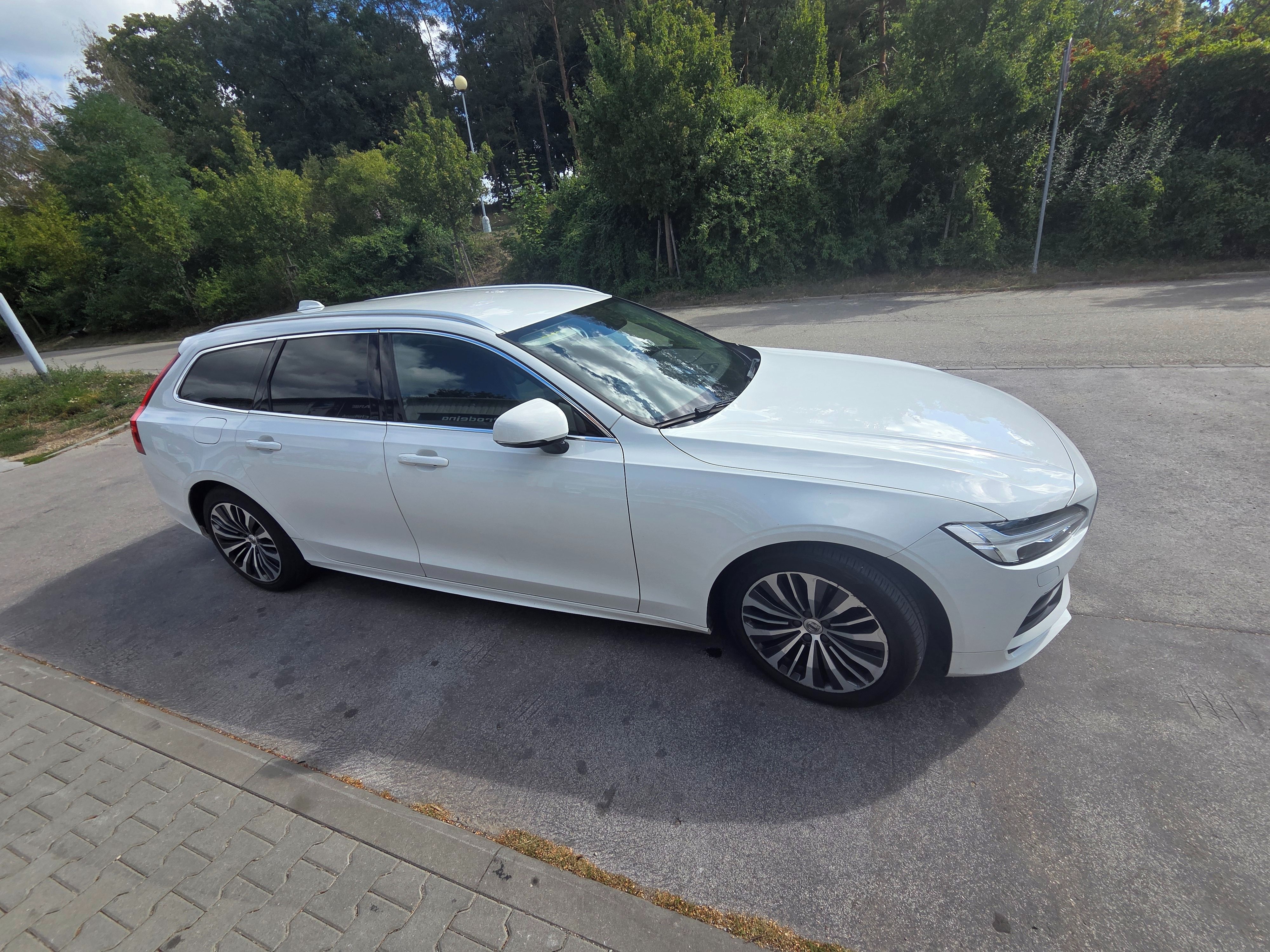 Volvo V90, Servis Volvo, udržované damské
