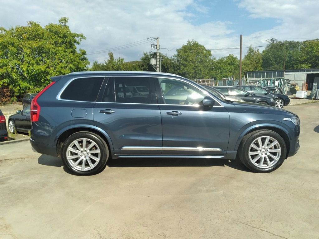 Volvo XC90, D5 AWD INSCRIPTION 7 MÍST DPH - fotka 4