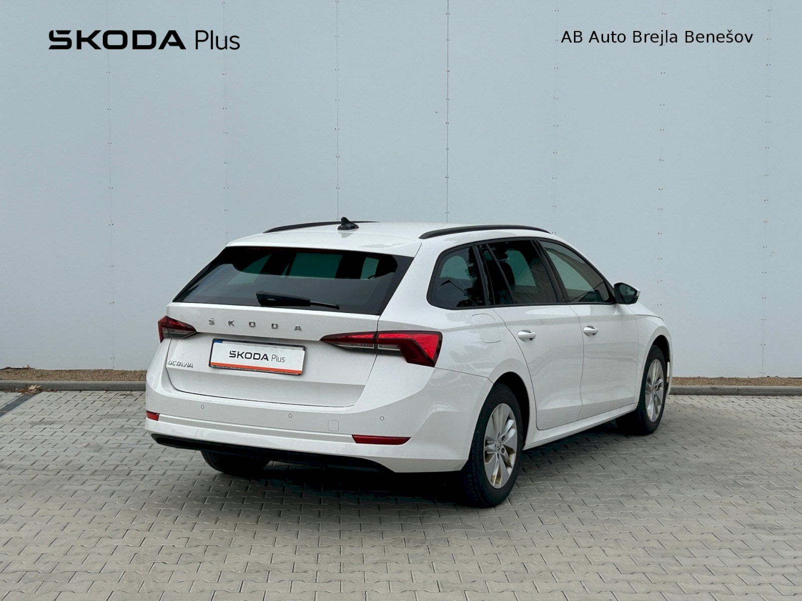 Škoda Octavia, OCTAVIA COM AMB TD 85/2.0 M6F - fotka 2