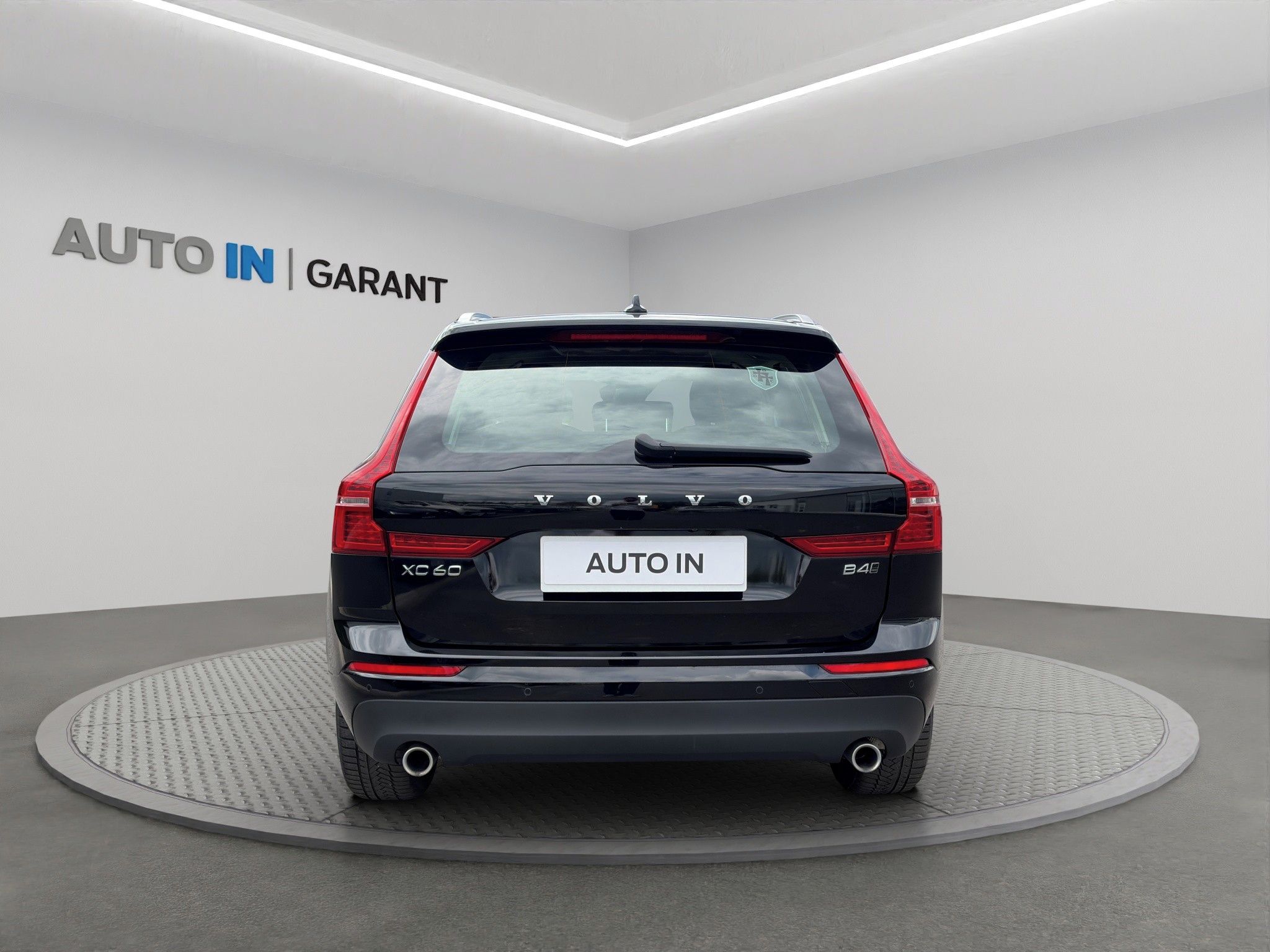 Volvo XC60, Momentum Pro B4 4x4 1.majitel - fotka 5