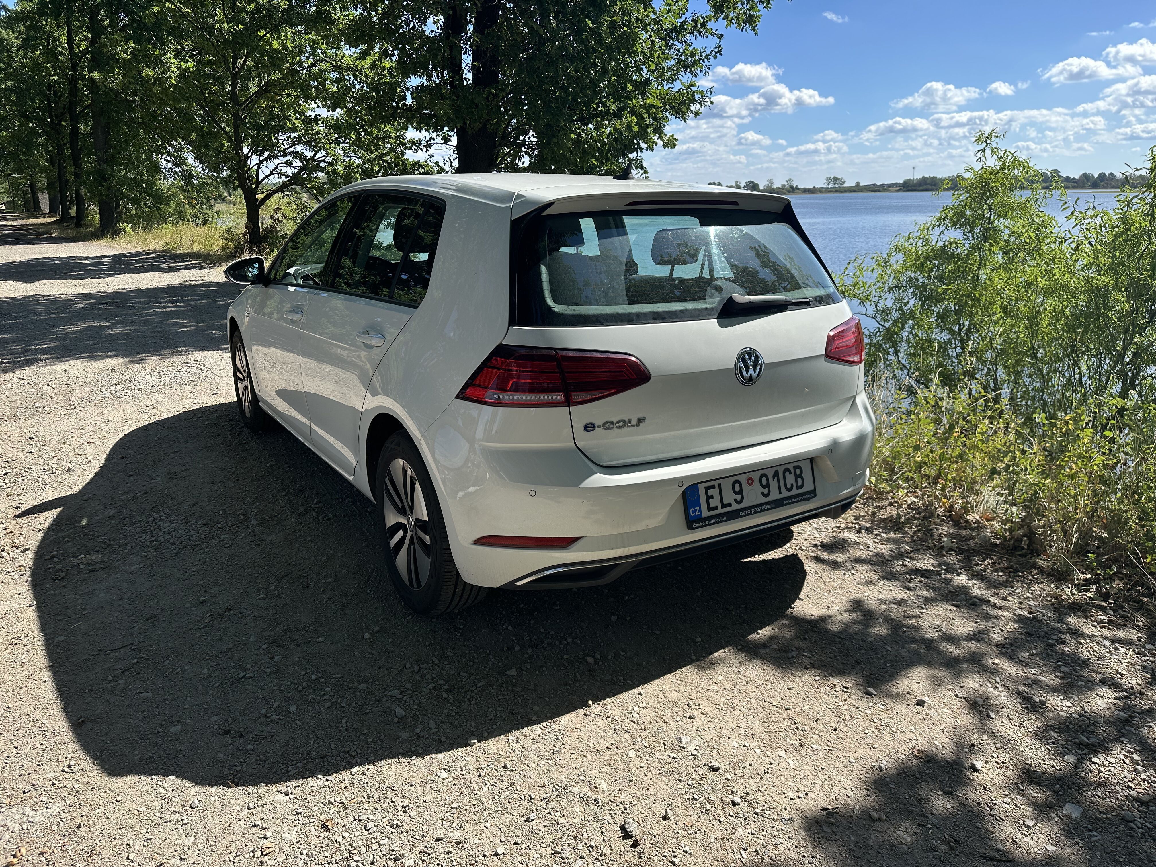 Volkswagen e-Golf, 2020 e-Golf 97kkm 92% SoH DPH - fotka 2