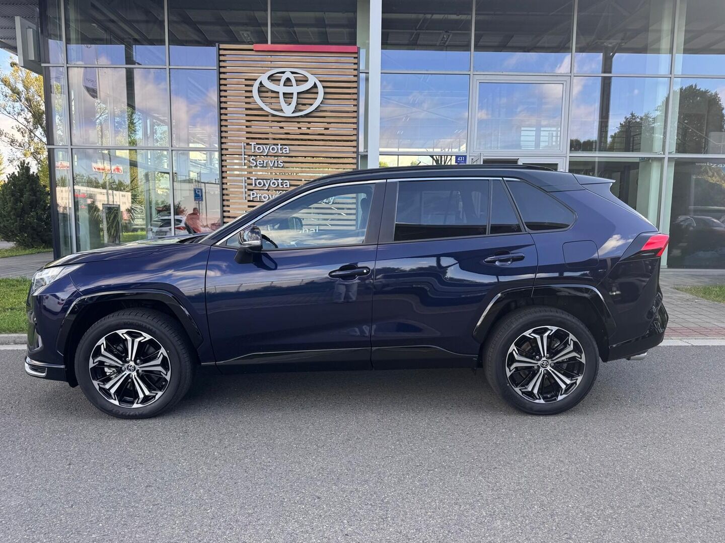Toyota Rav4 - fotka 5