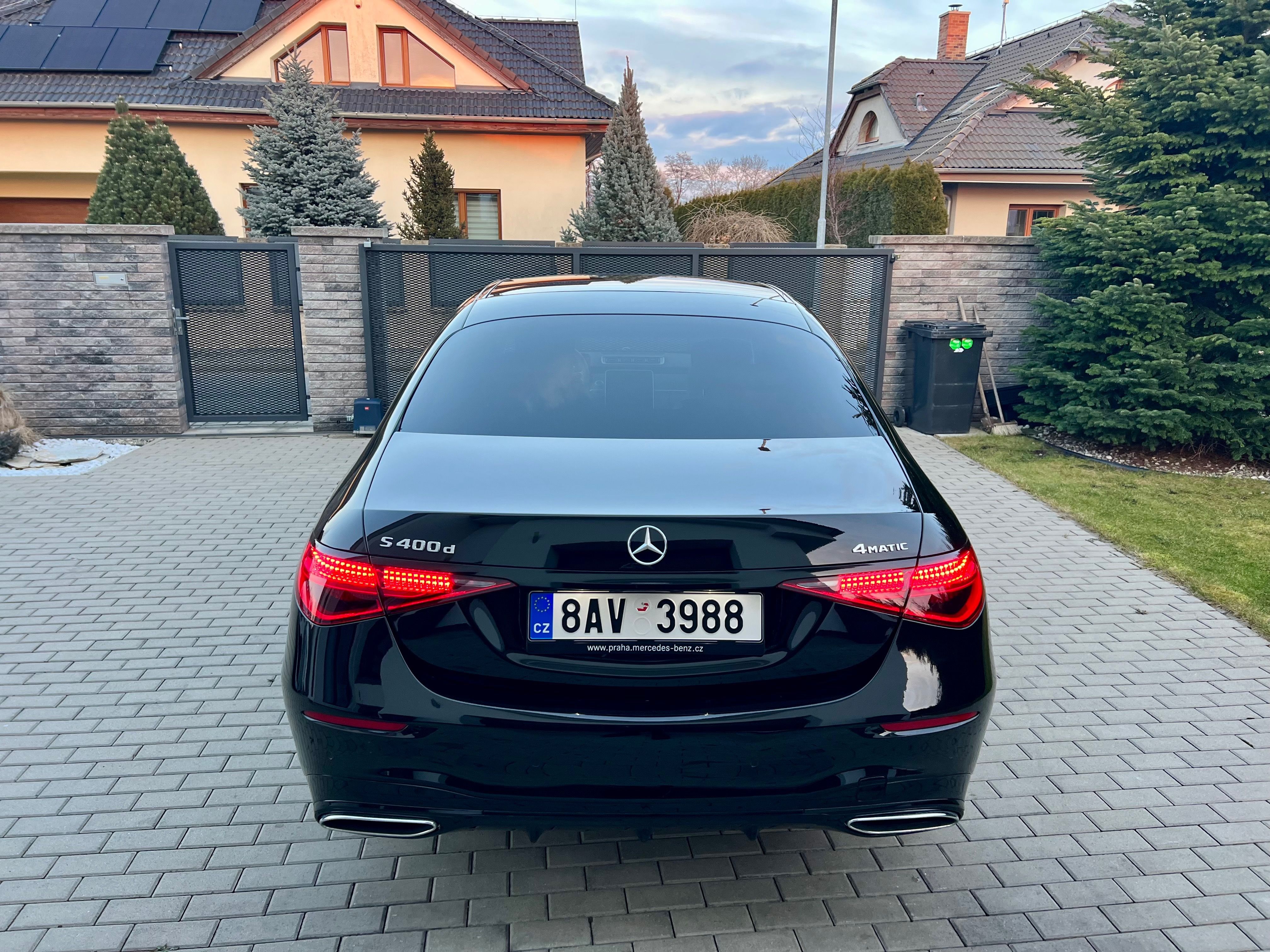 Mercedes-Benz Třídy S, 400D AMG Long - fotka 6