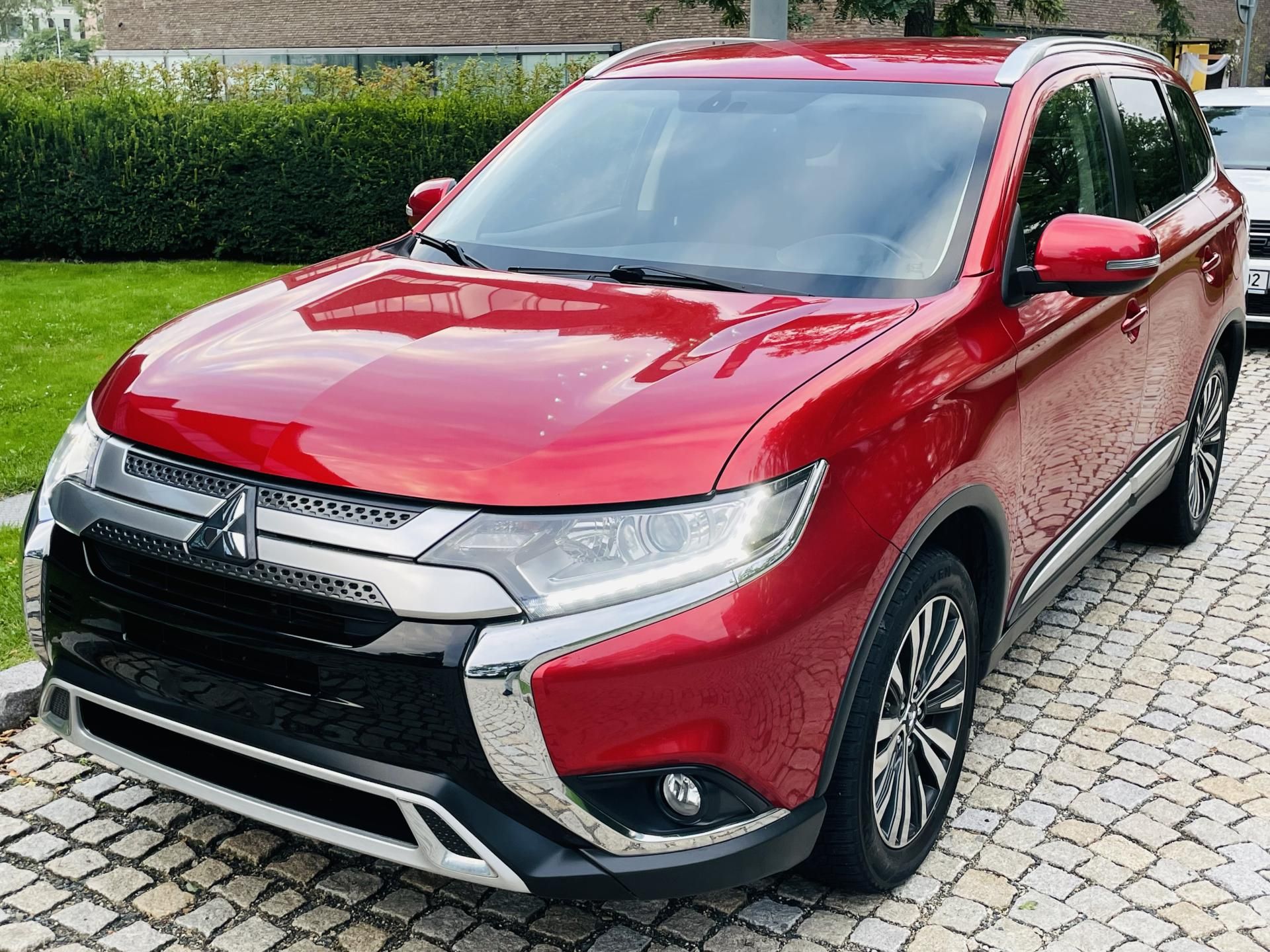 Mitsubishi Outlander, 2.0i AUTOMAT 1.MAJITEL KAMERA - fotka 4
