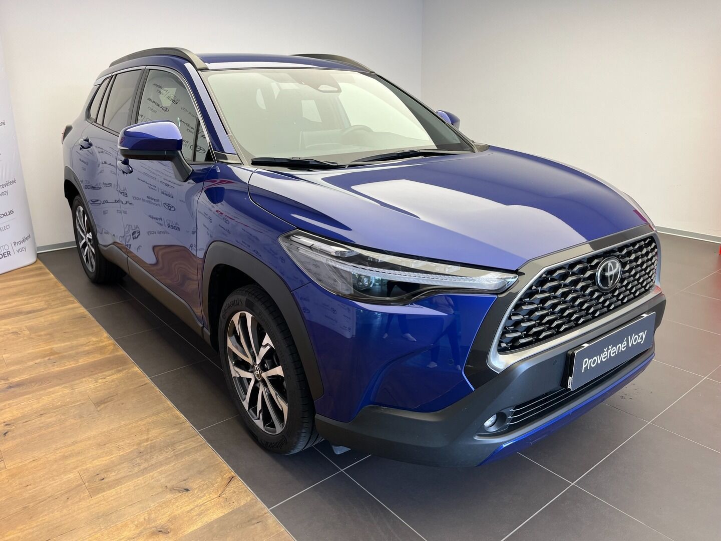 Toyota Corolla Cross, 2.0L Hybrid Style Tech 2x4 - fotka 3