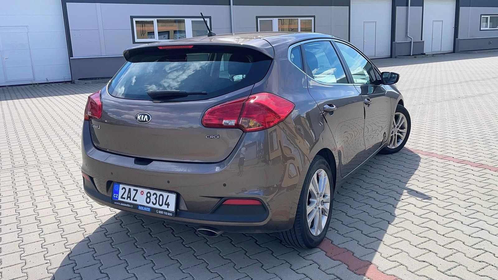 Kia Cee´d, 1.6 TDI 94 kW 120100 - fotka 6