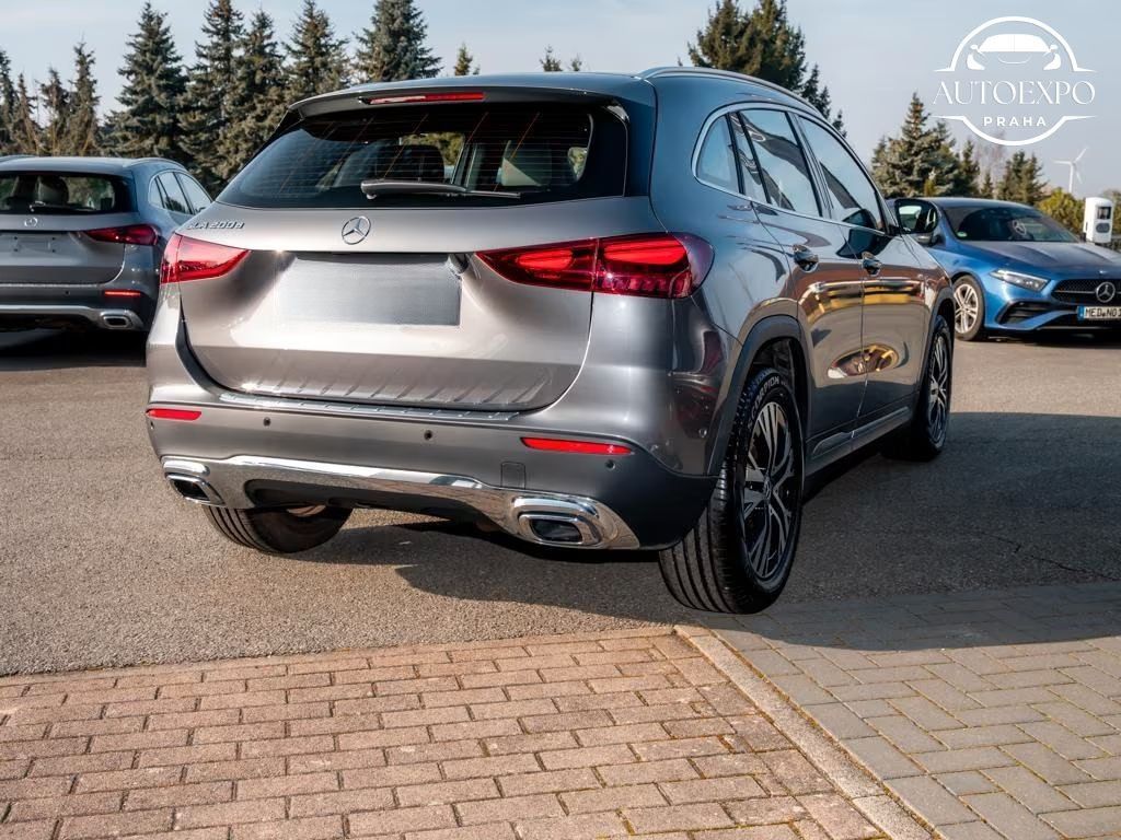 Mercedes-Benz GLA, 200d PROGRESSIVE*TAŽNÉ - fotka 4