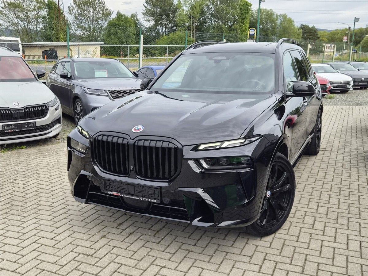 BMW X7, 40d M *HUD*SKY LOUNGE*TAŽNÉ*