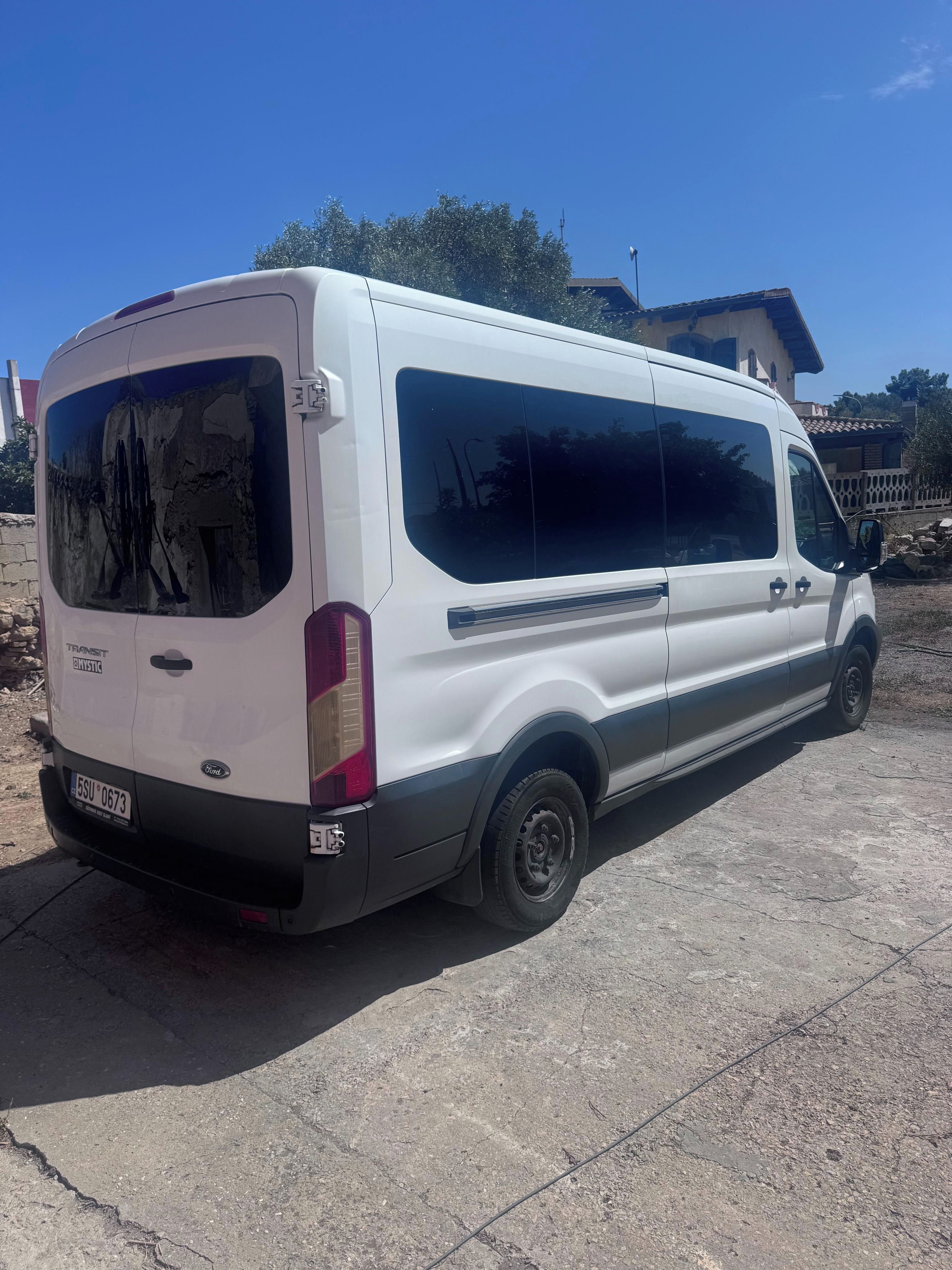 Ford Transit, Ford Transit 2.2 TDCI, 9míst - fotka 2