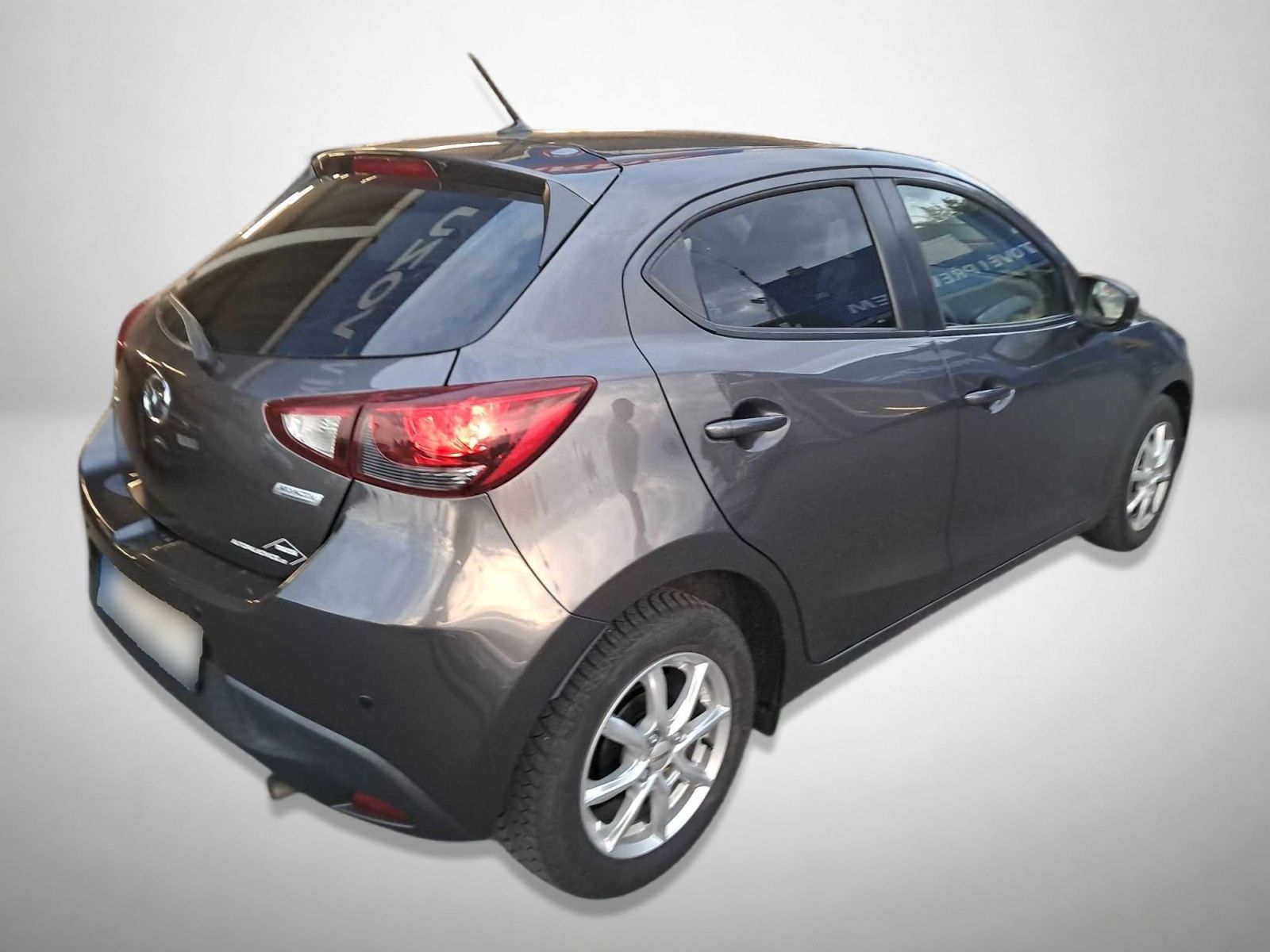 Mazda 2, 1.5 16V, Klima, Park. senzory - fotka 2