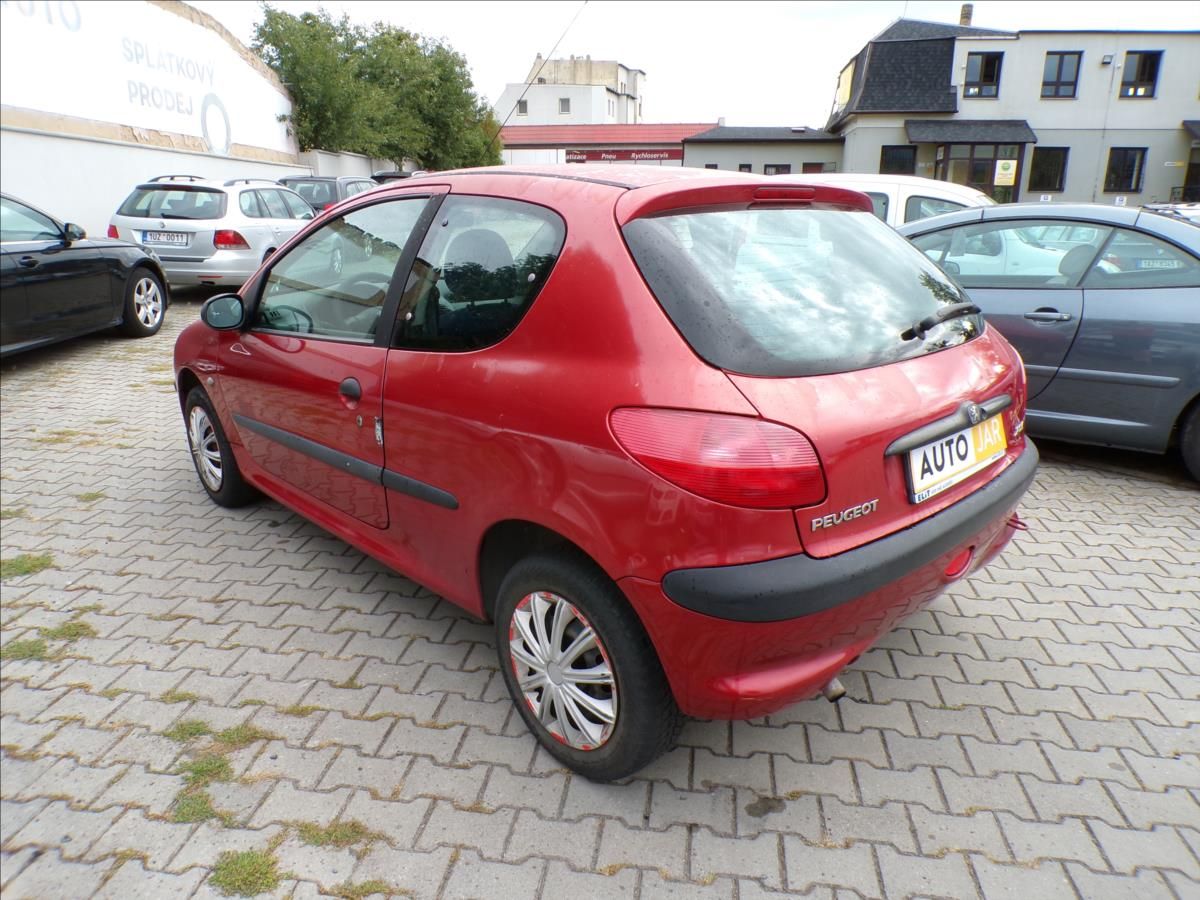 Peugeot 206, 1,1 i - fotka 4