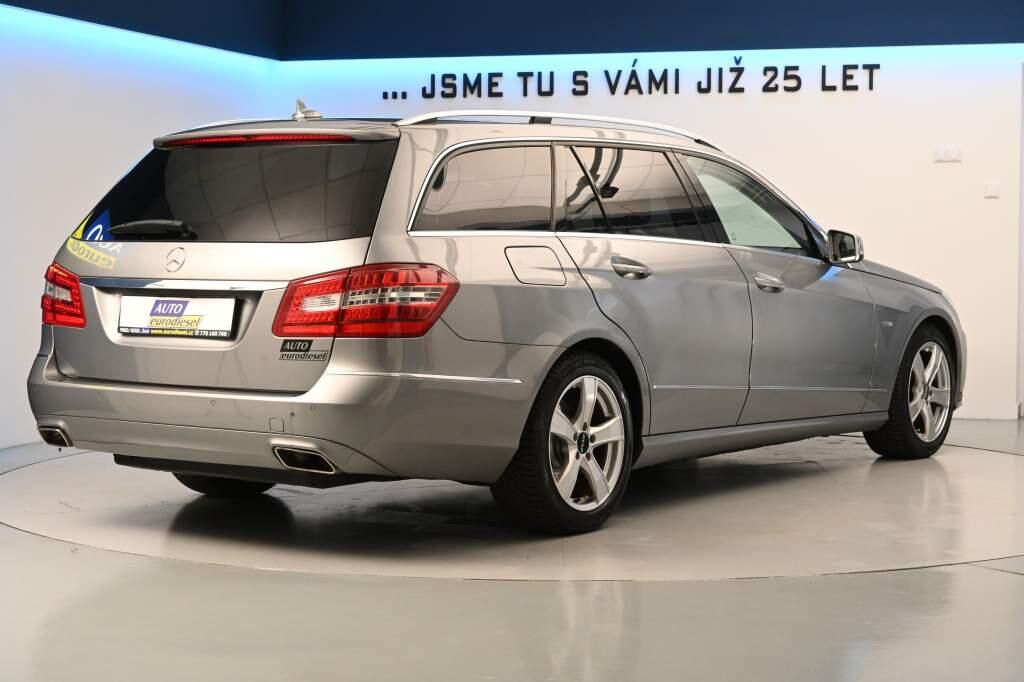 Mercedes-Benz Třídy E, 2.2 220 T 7G-TRONIC Avantgarde - fotka 5
