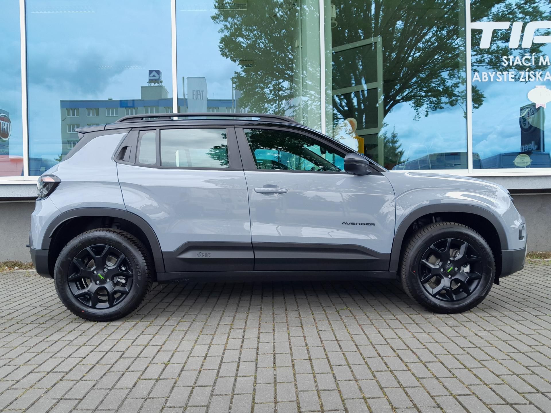 Jeep Avenger, 4x4 145 PS  Upland automat - fotka 5